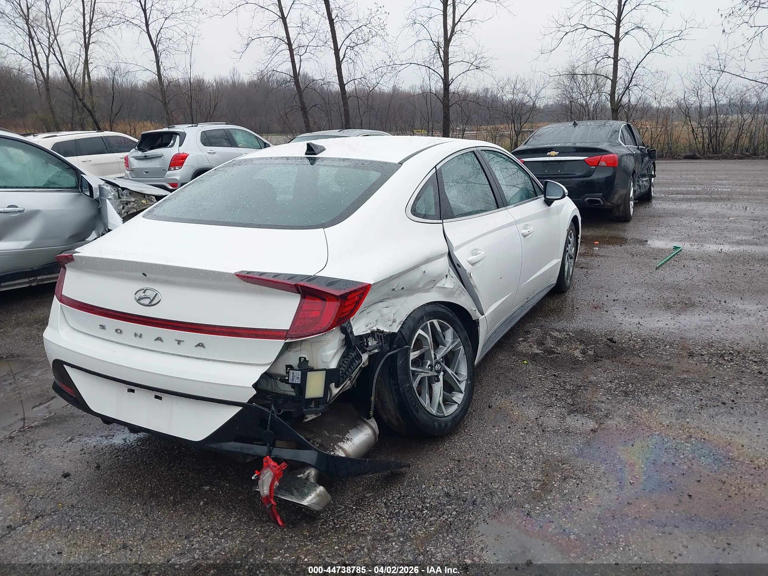 HYUNDAI SONATA image 4