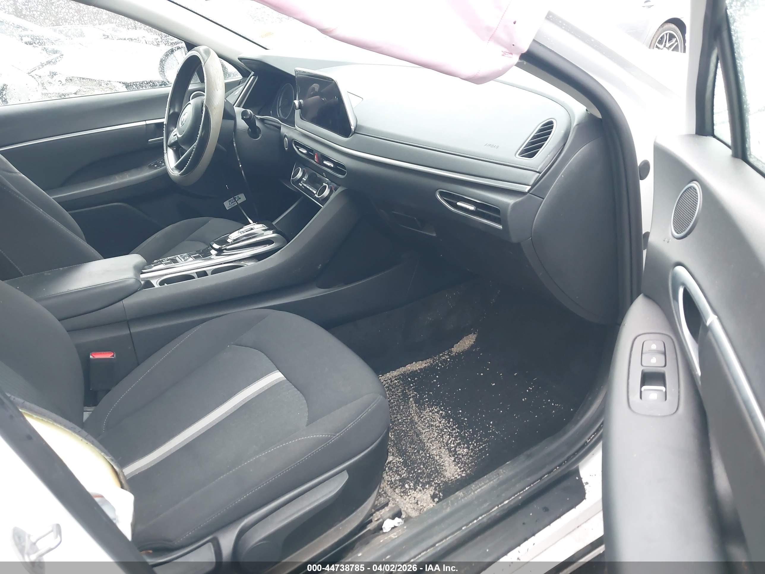HYUNDAI SONATA image 5