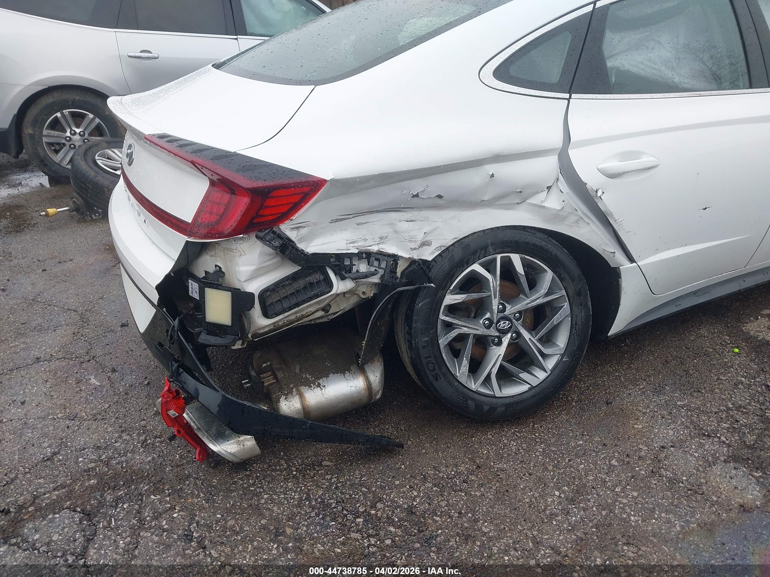 HYUNDAI SONATA image 6