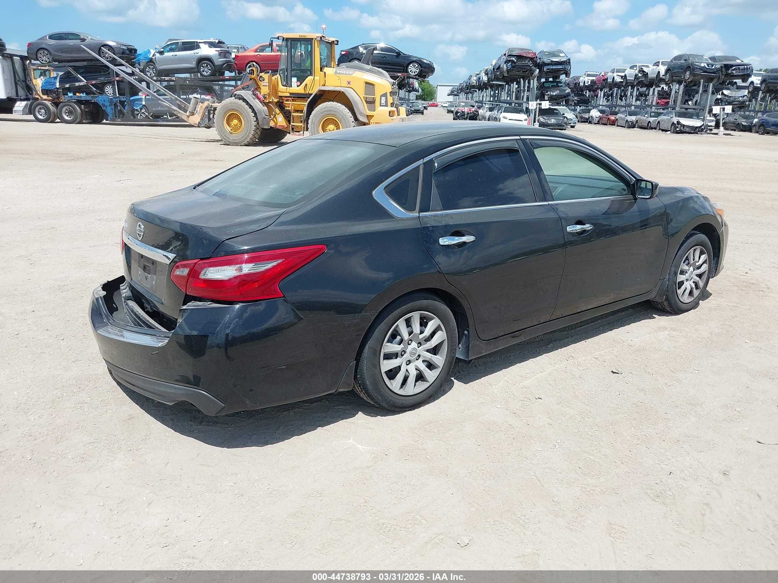 NISSAN ALTIMA image 4