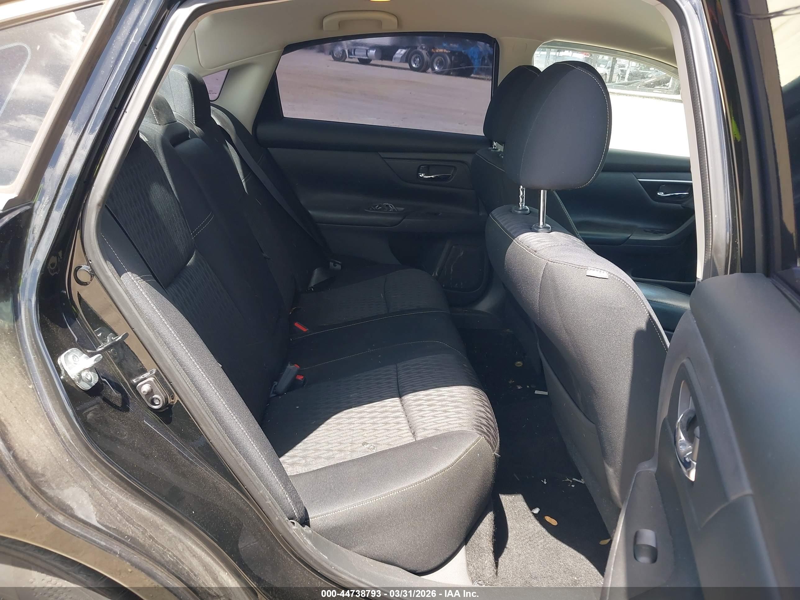 NISSAN ALTIMA image 8