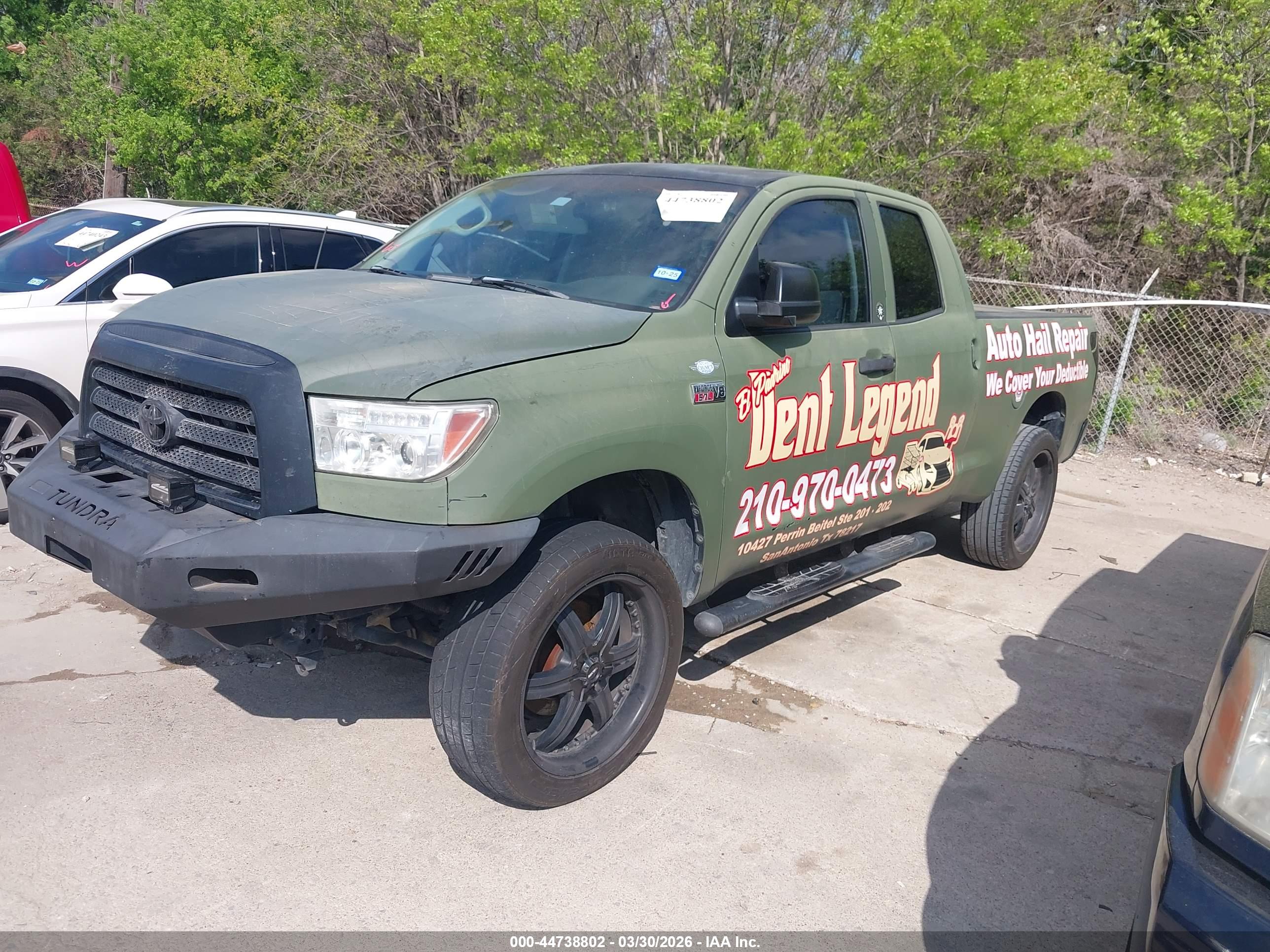 TOYOTA TUNDRA image 2