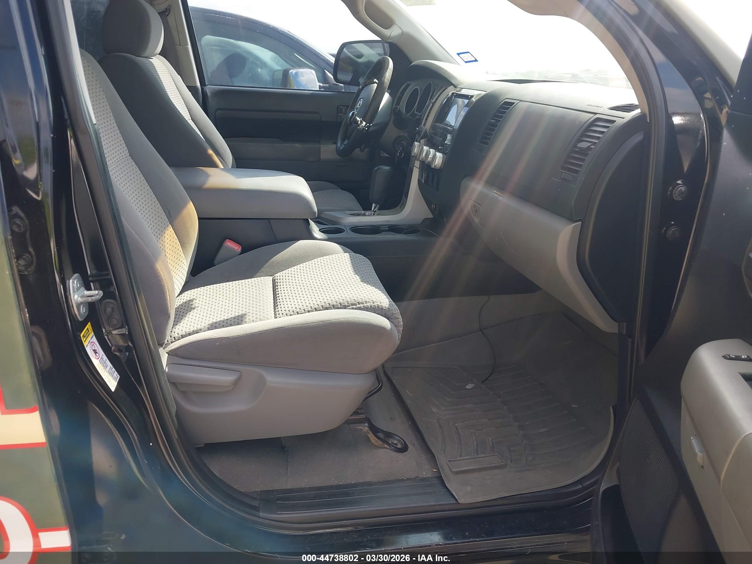 TOYOTA TUNDRA image 5