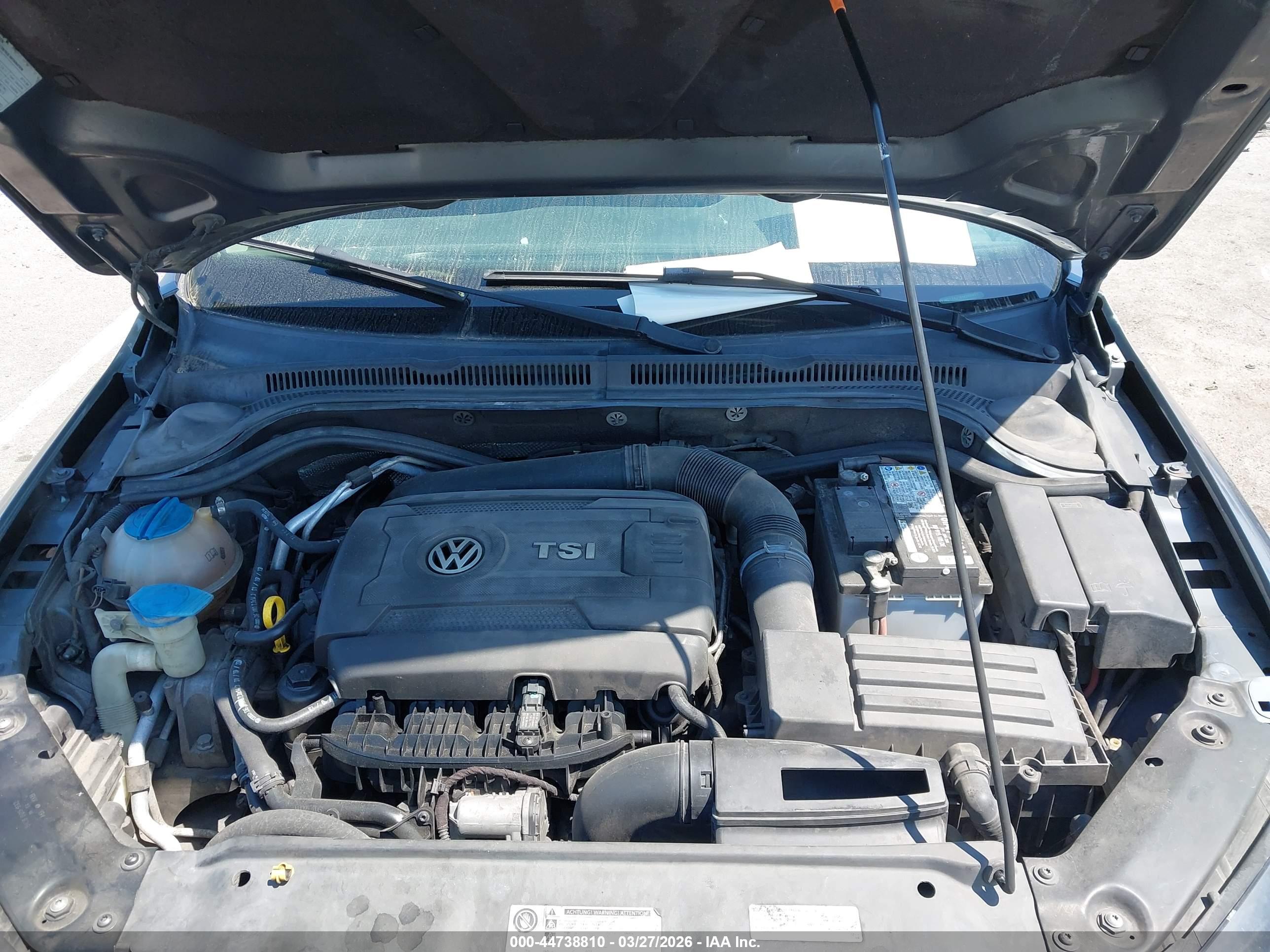 VOLKSWAGEN JETTA image 10