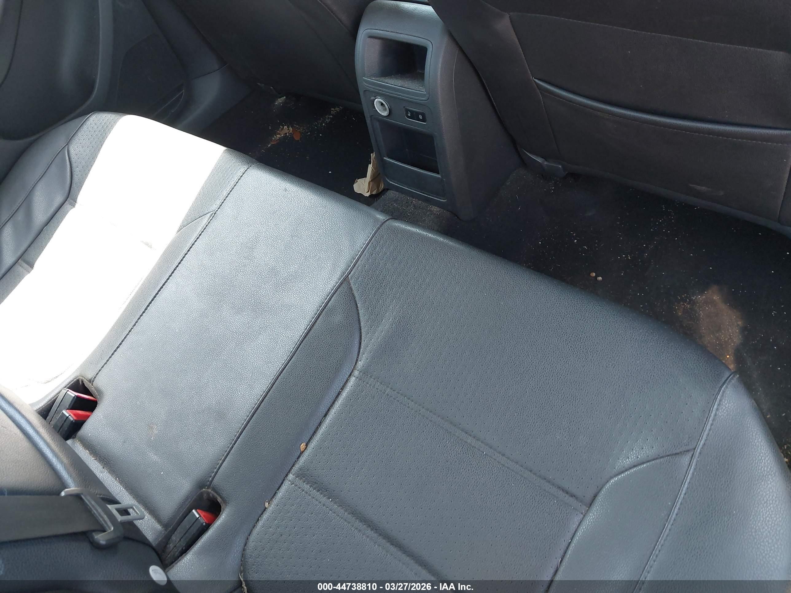 VOLKSWAGEN JETTA image 8