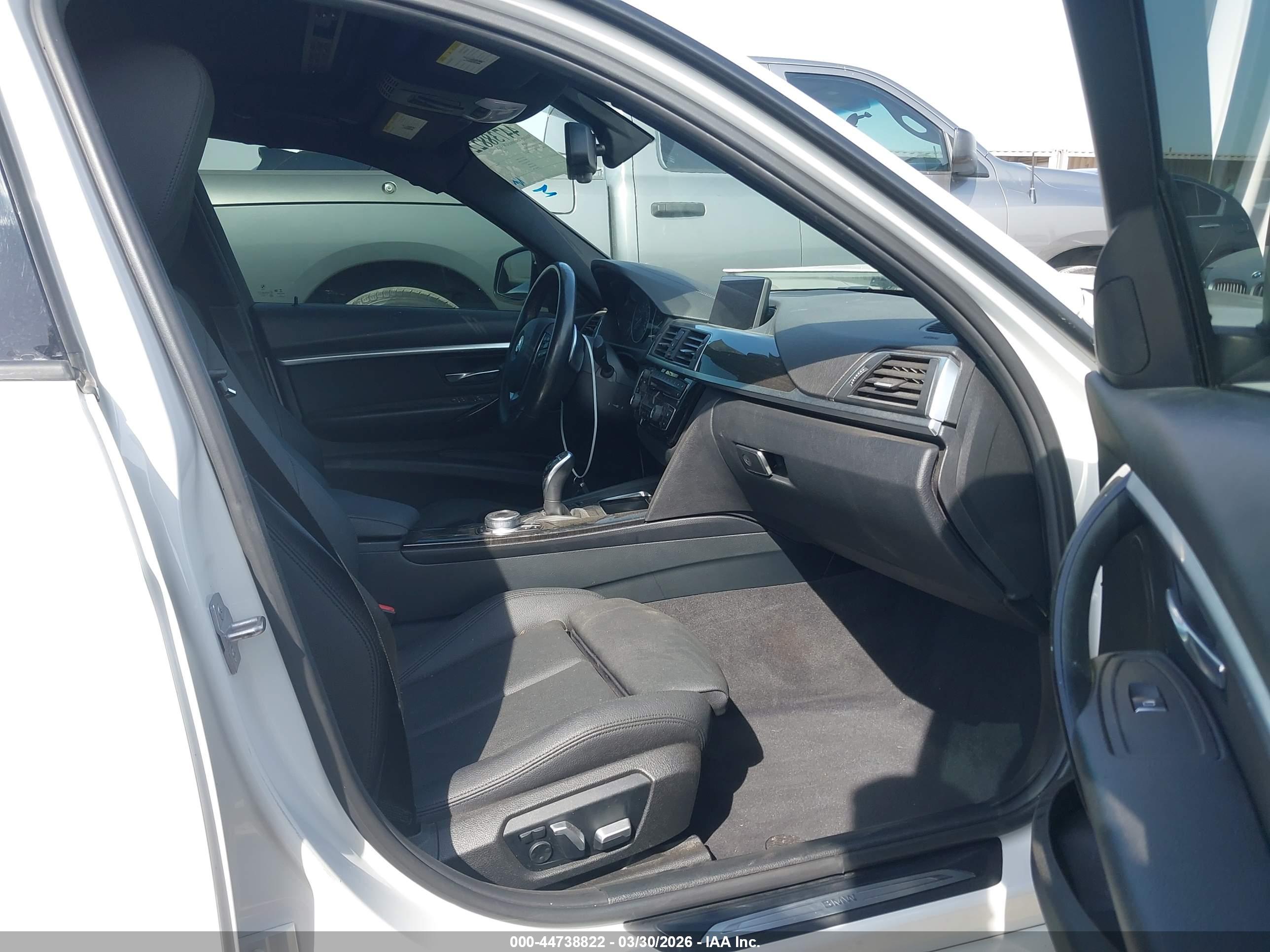BMW 330I image 5