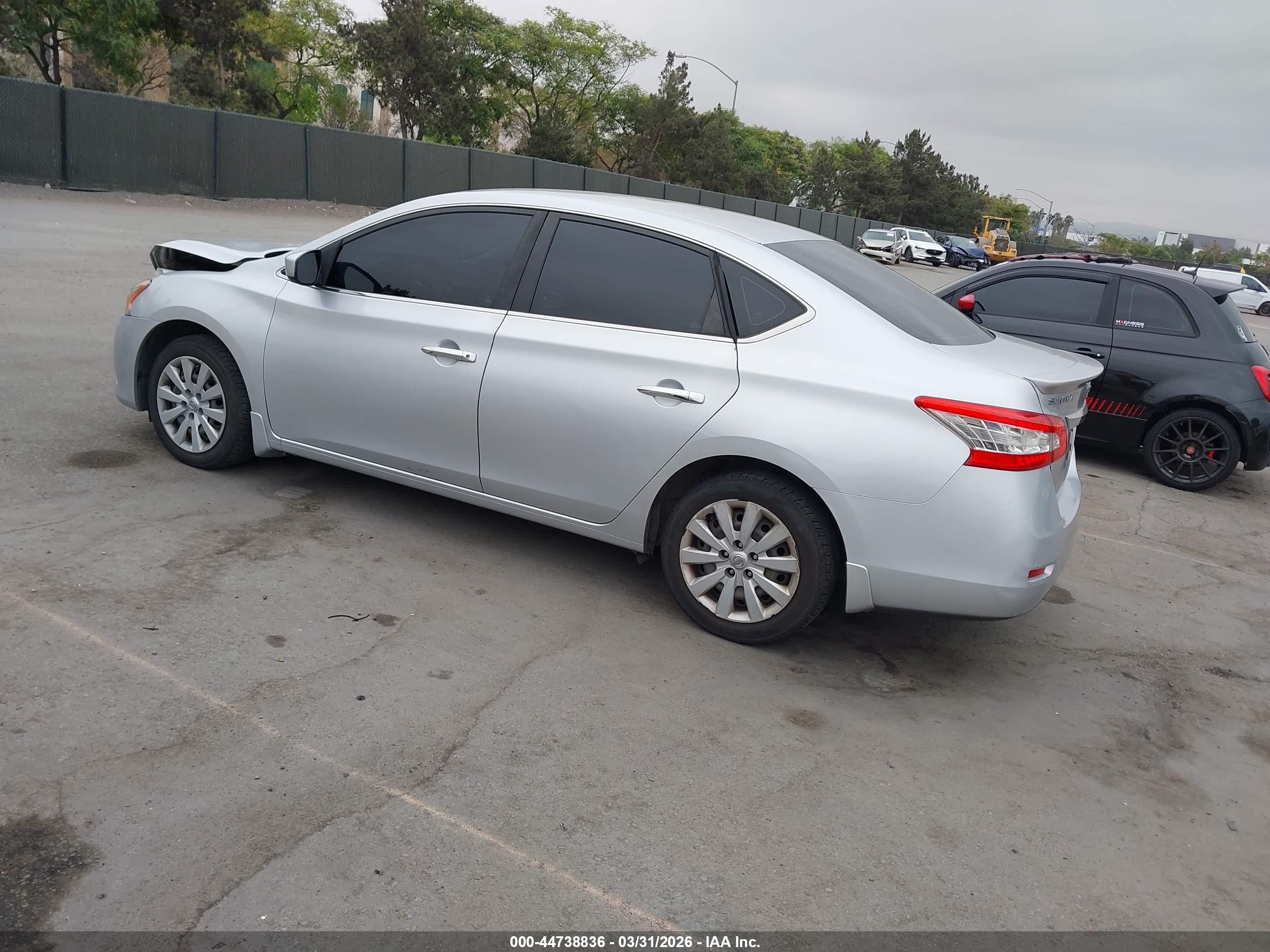 NISSAN SENTRA image 3