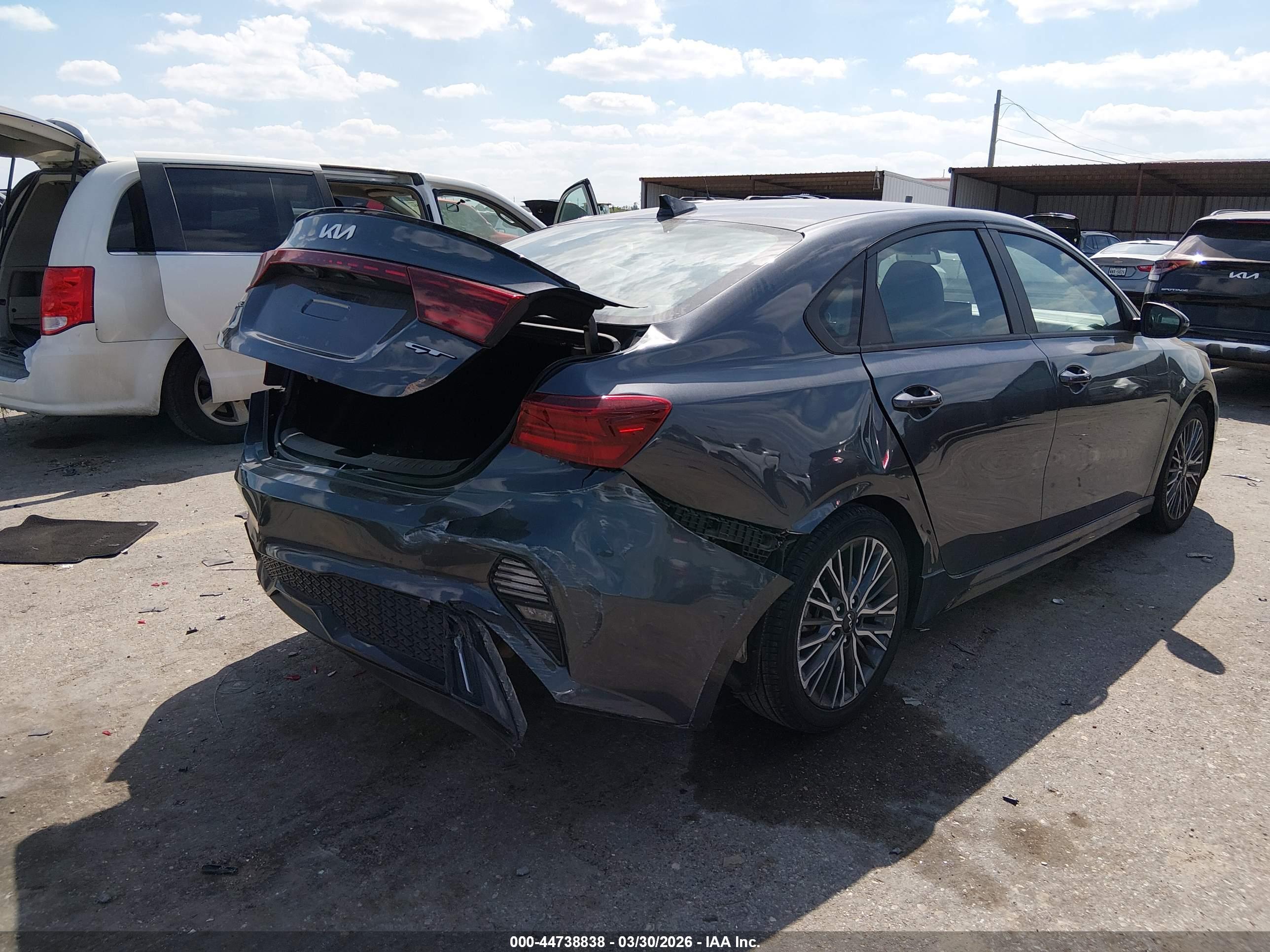 KIA FORTE image 4