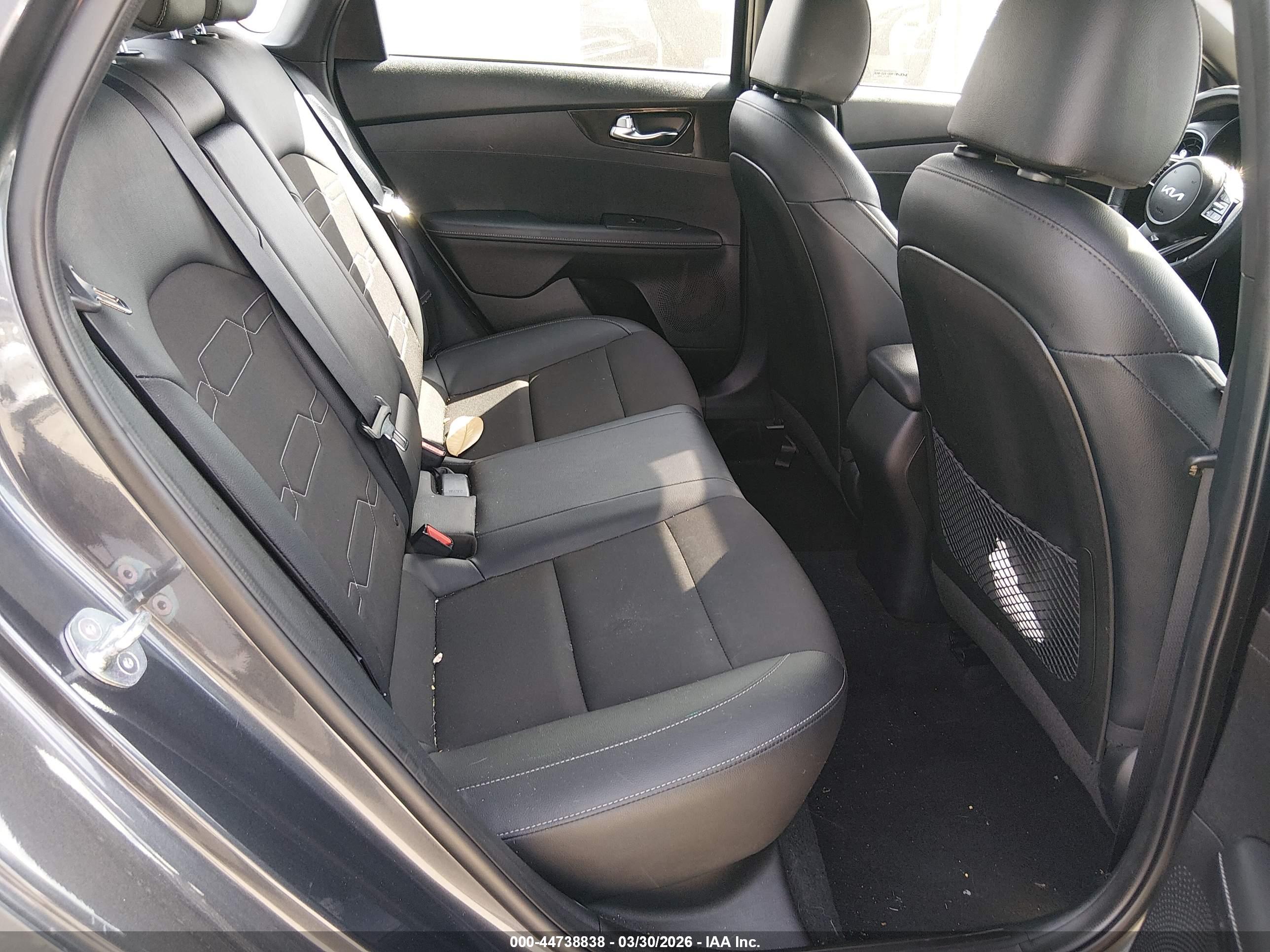 KIA FORTE image 8