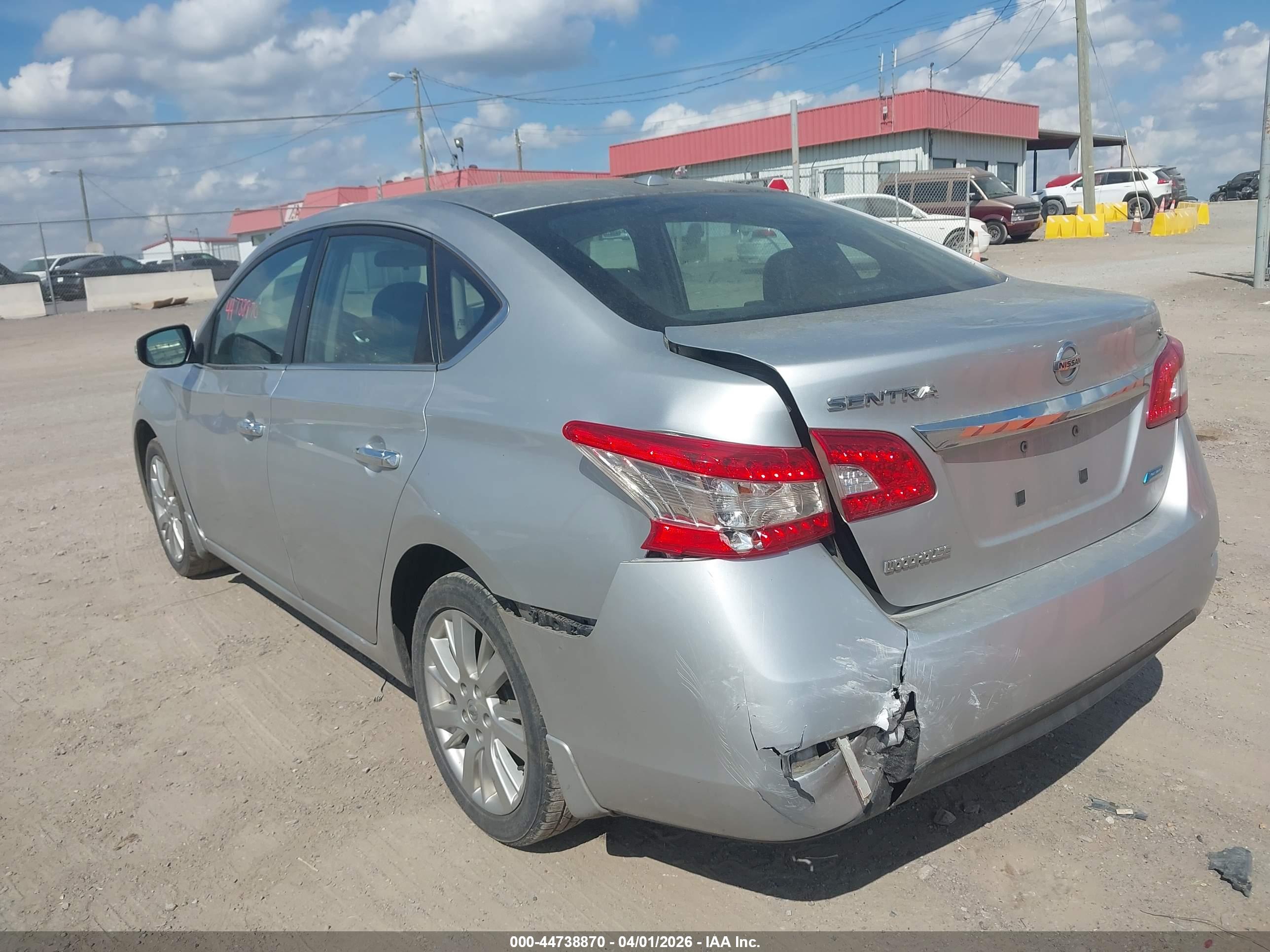 NISSAN SENTRA image 6