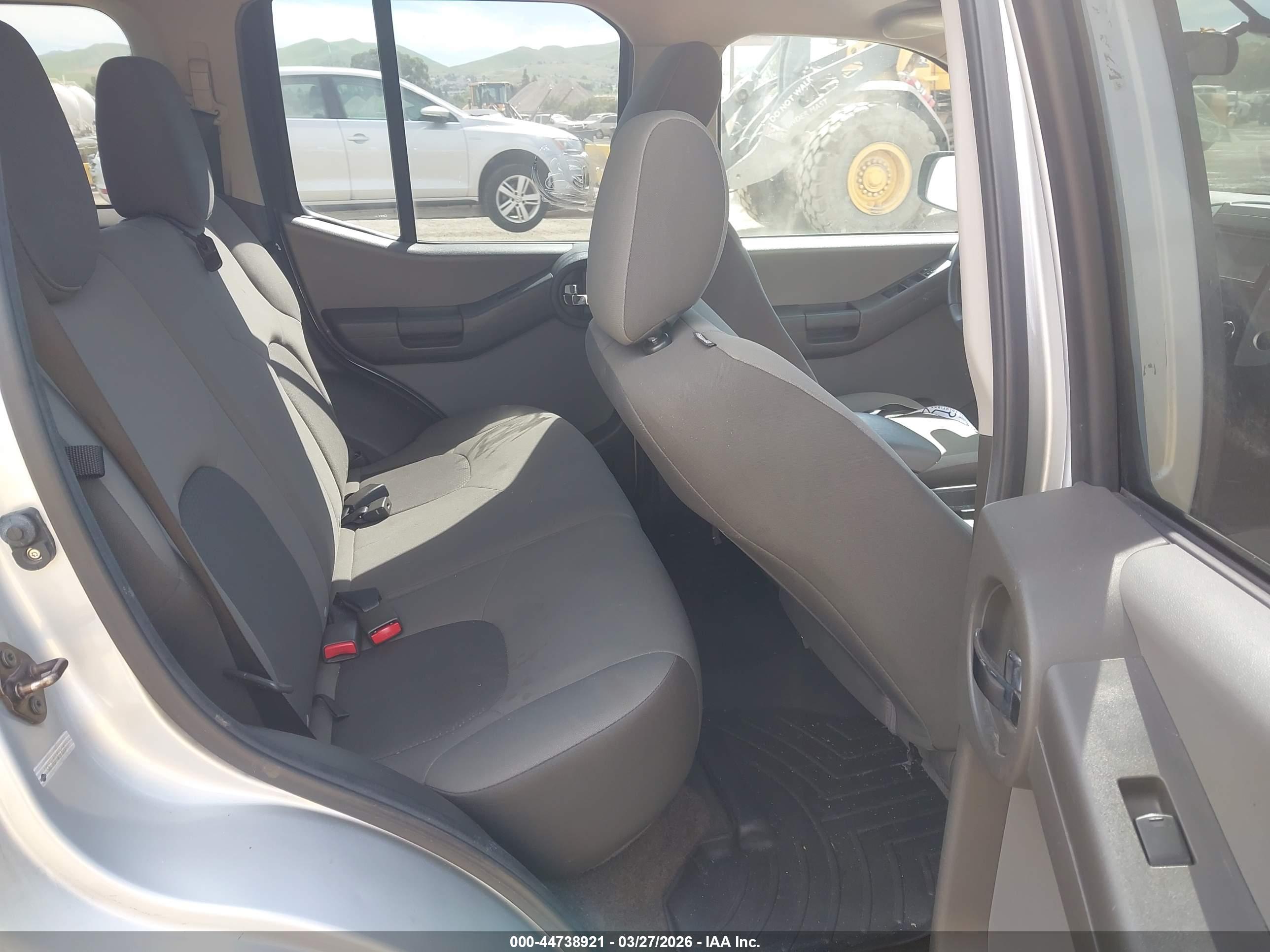 NISSAN XTERRA image 8