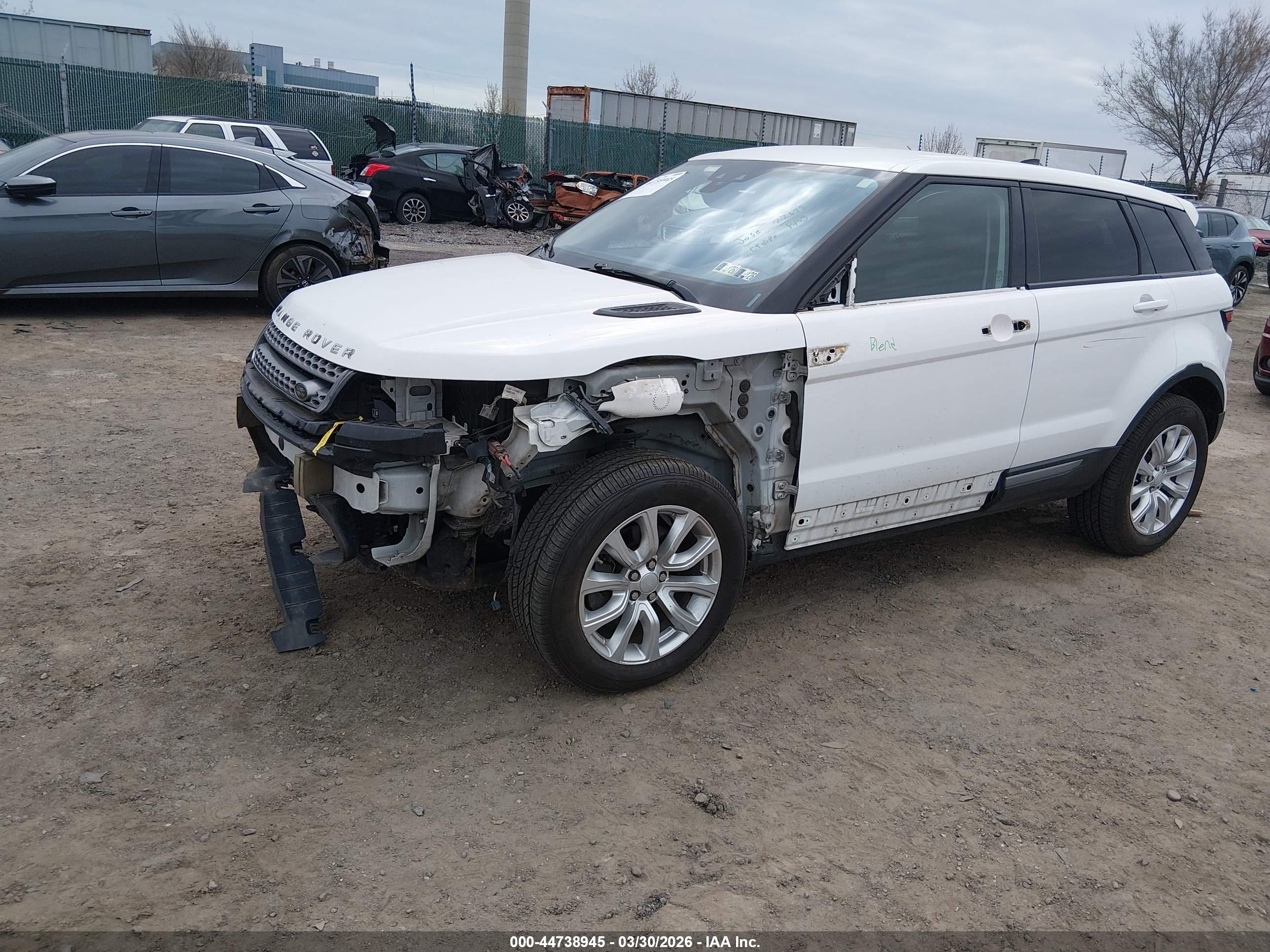 LAND ROVER image 2