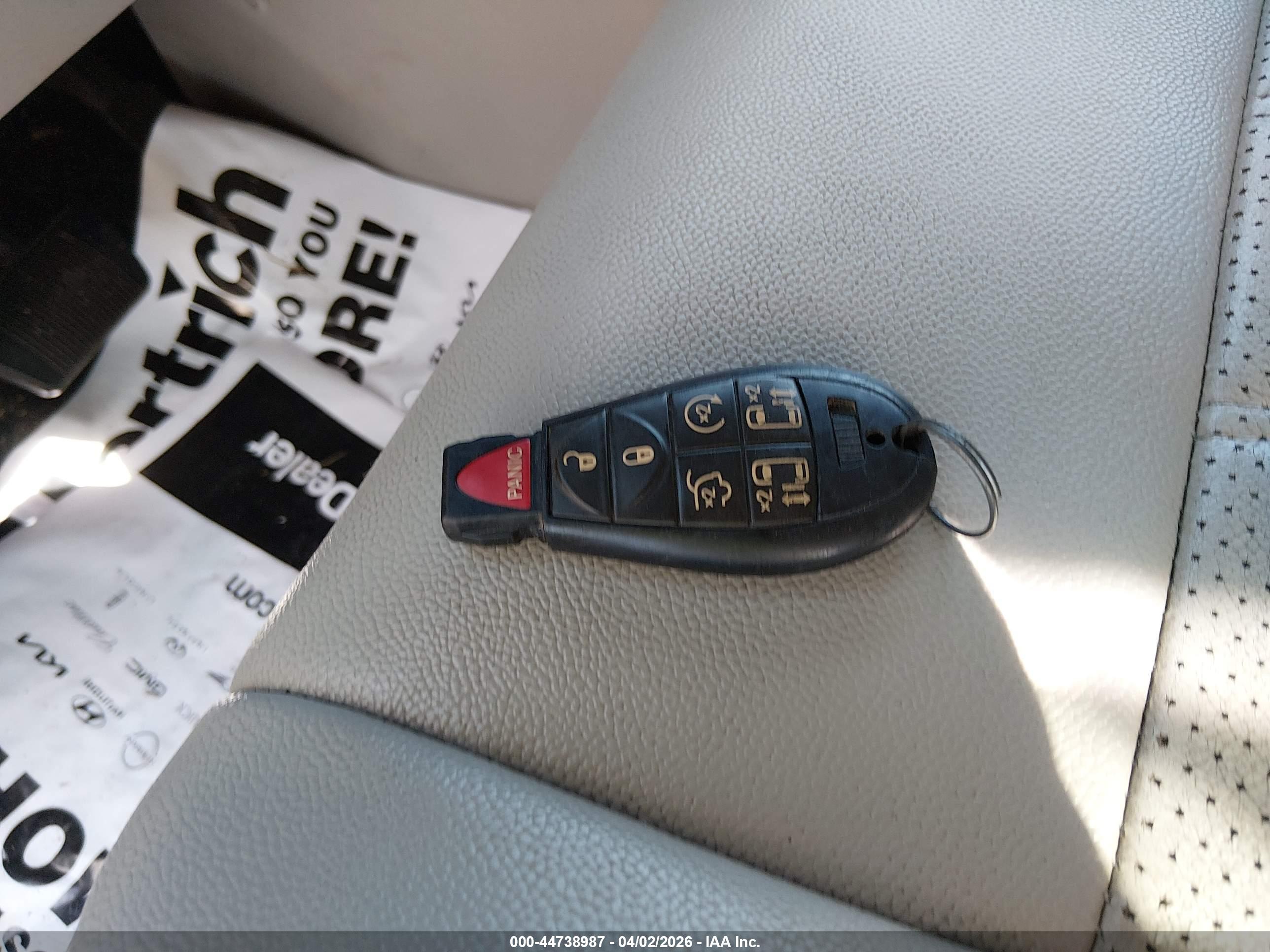 CHRYSLER TOWN image 11