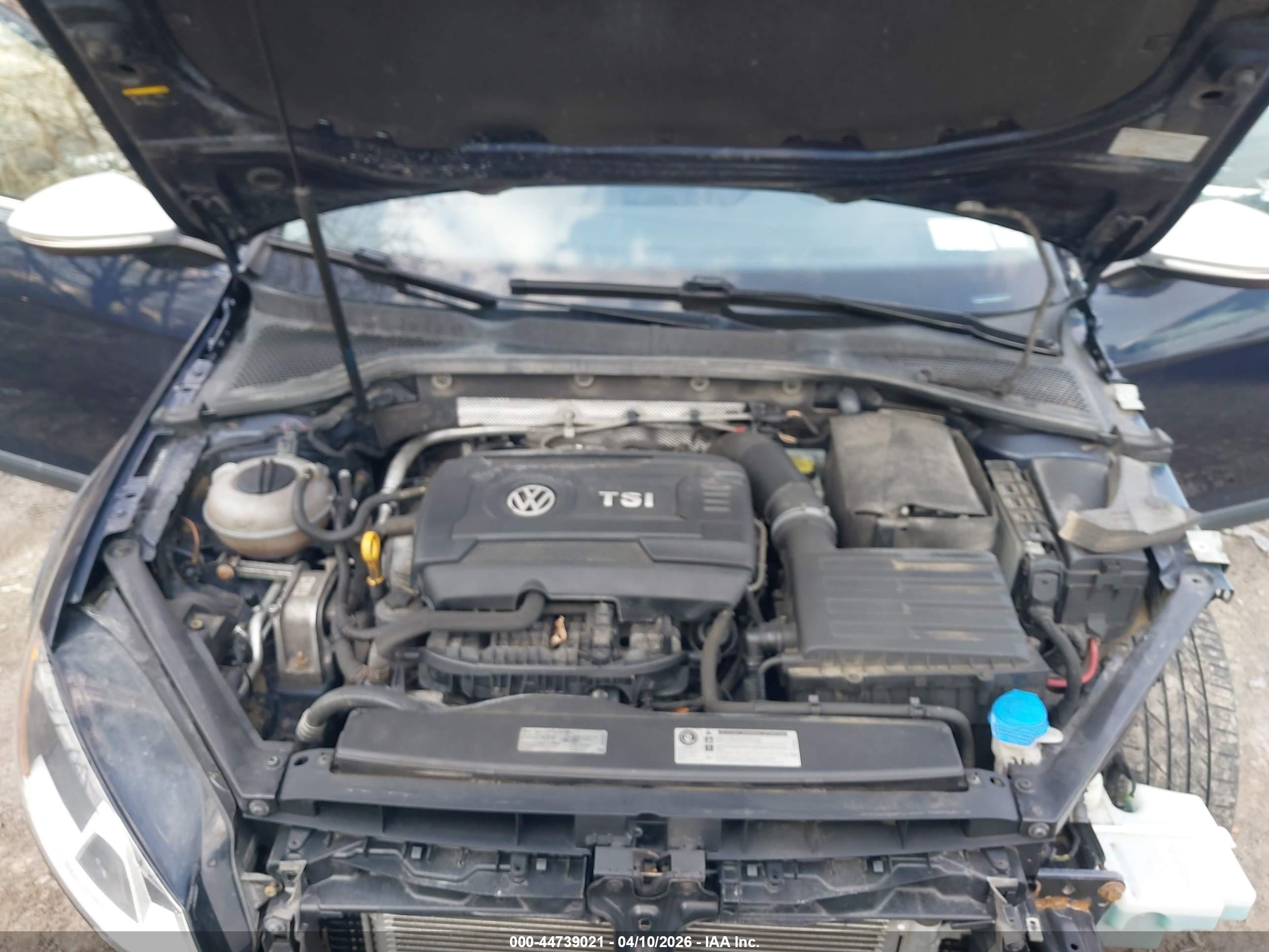 VOLKSWAGEN GOLF image 10