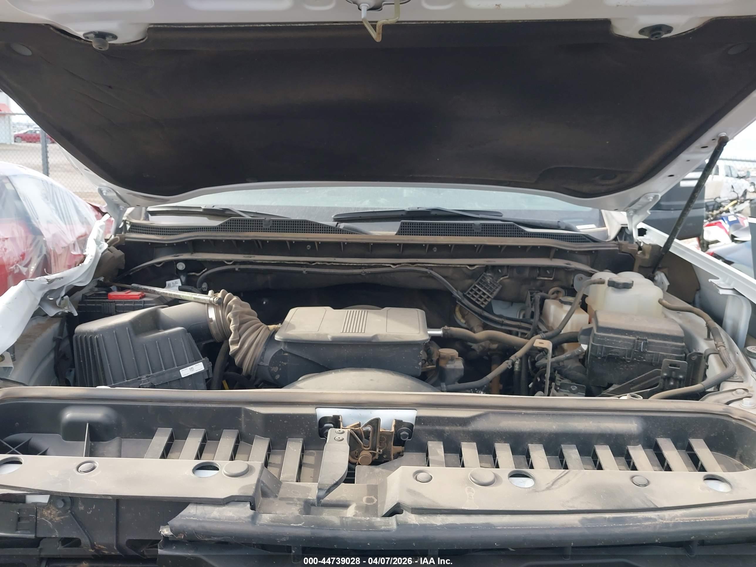 CHEVROLET SILVERADO image 10