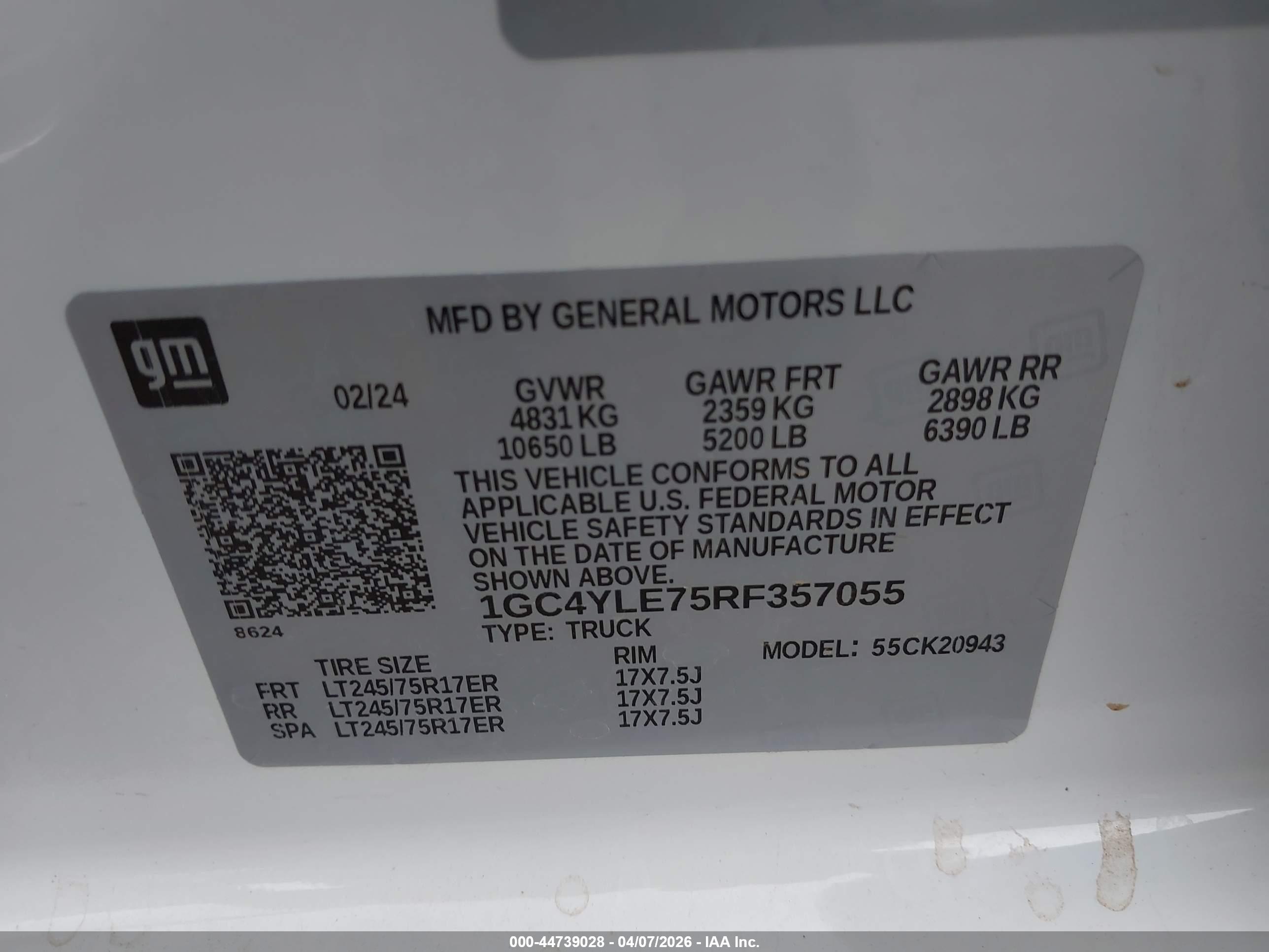 CHEVROLET SILVERADO image 9