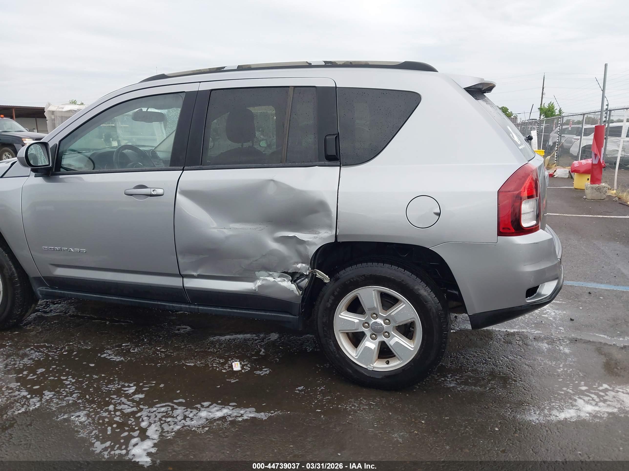 JEEP COMPASS image 6