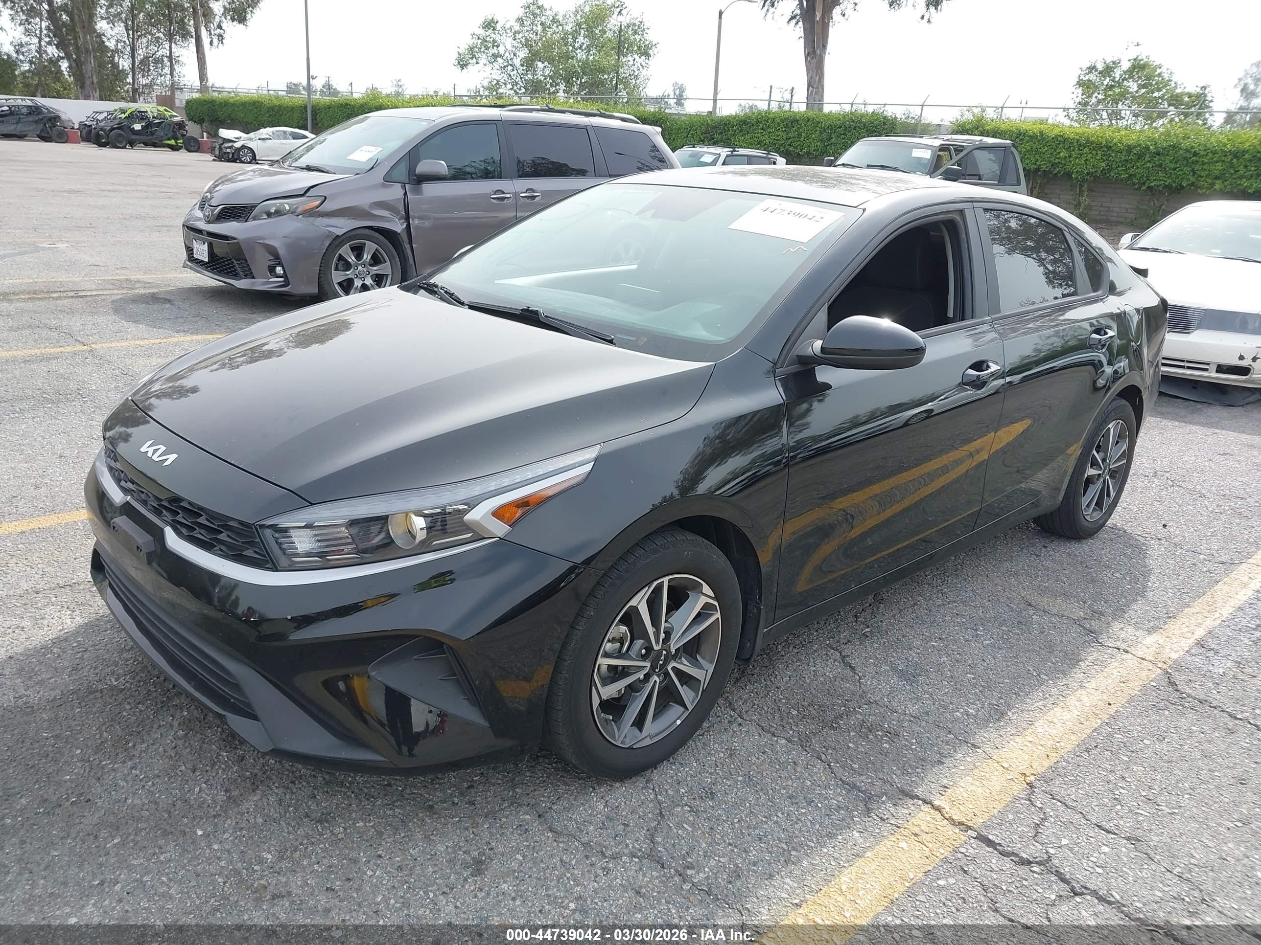 KIA FORTE image 2