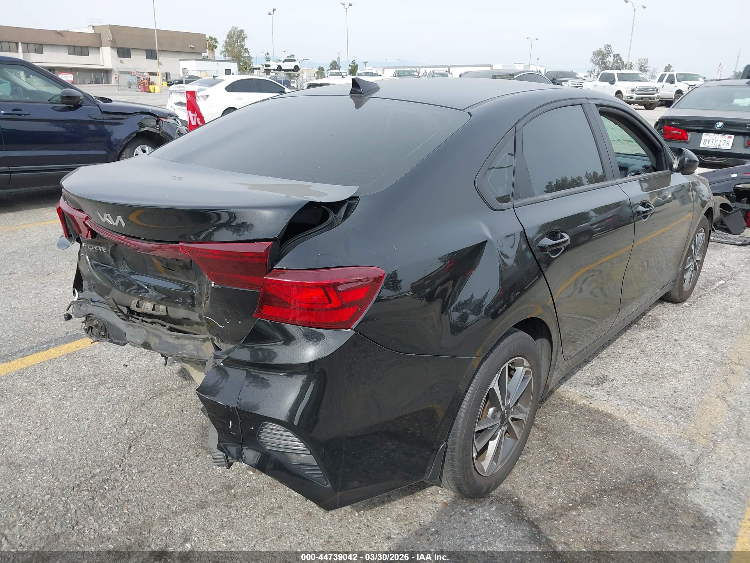 KIA FORTE image 4