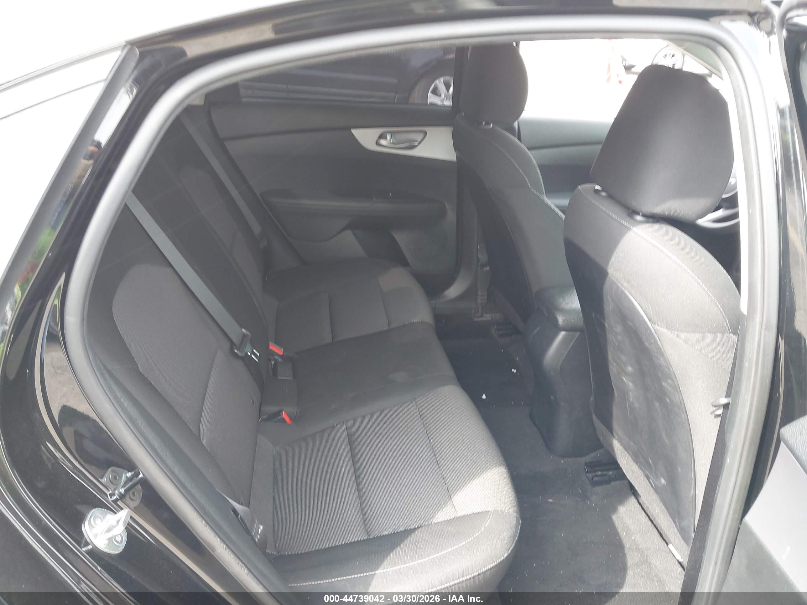 KIA FORTE image 8