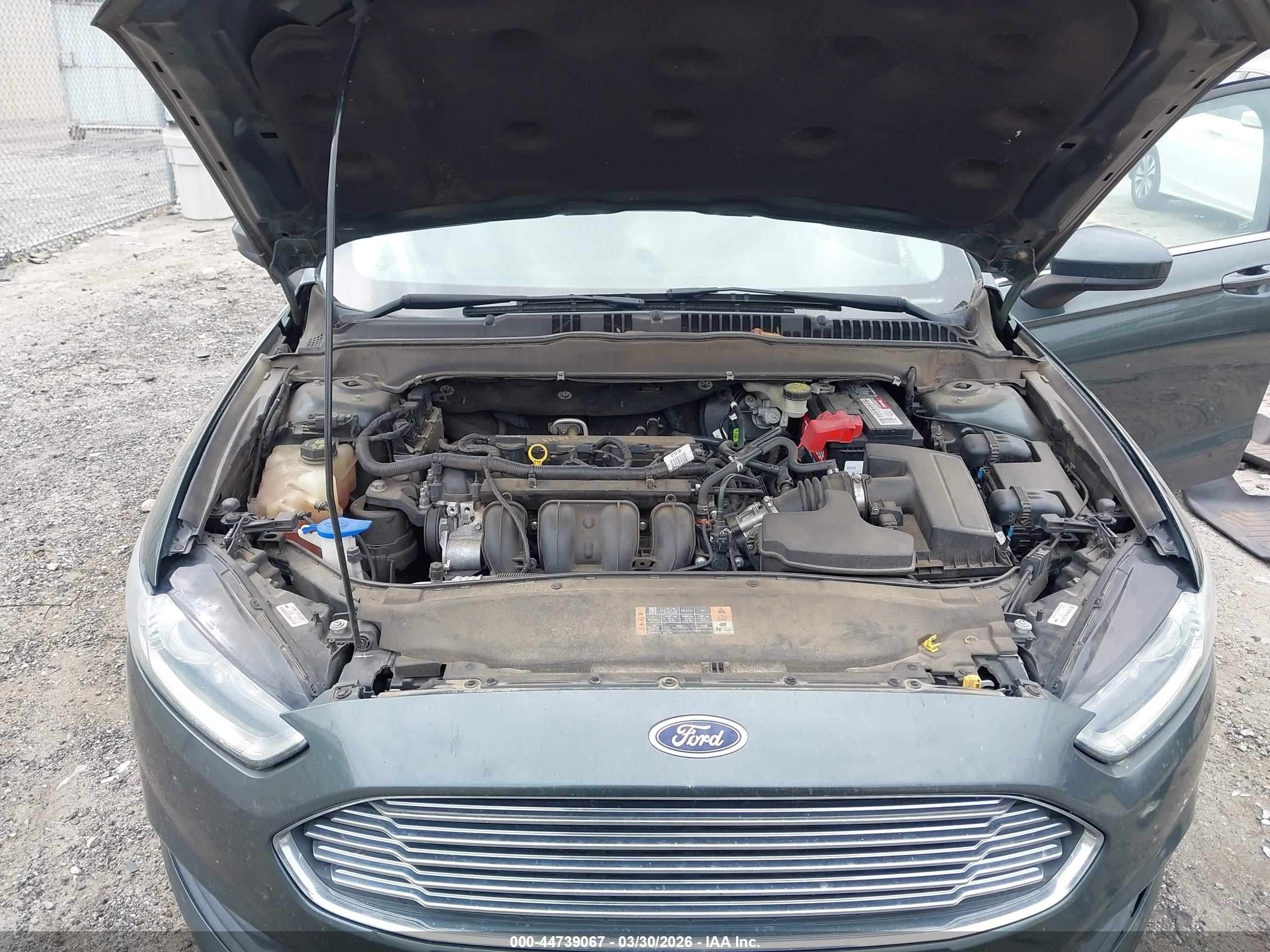 FORD FUSION image 10