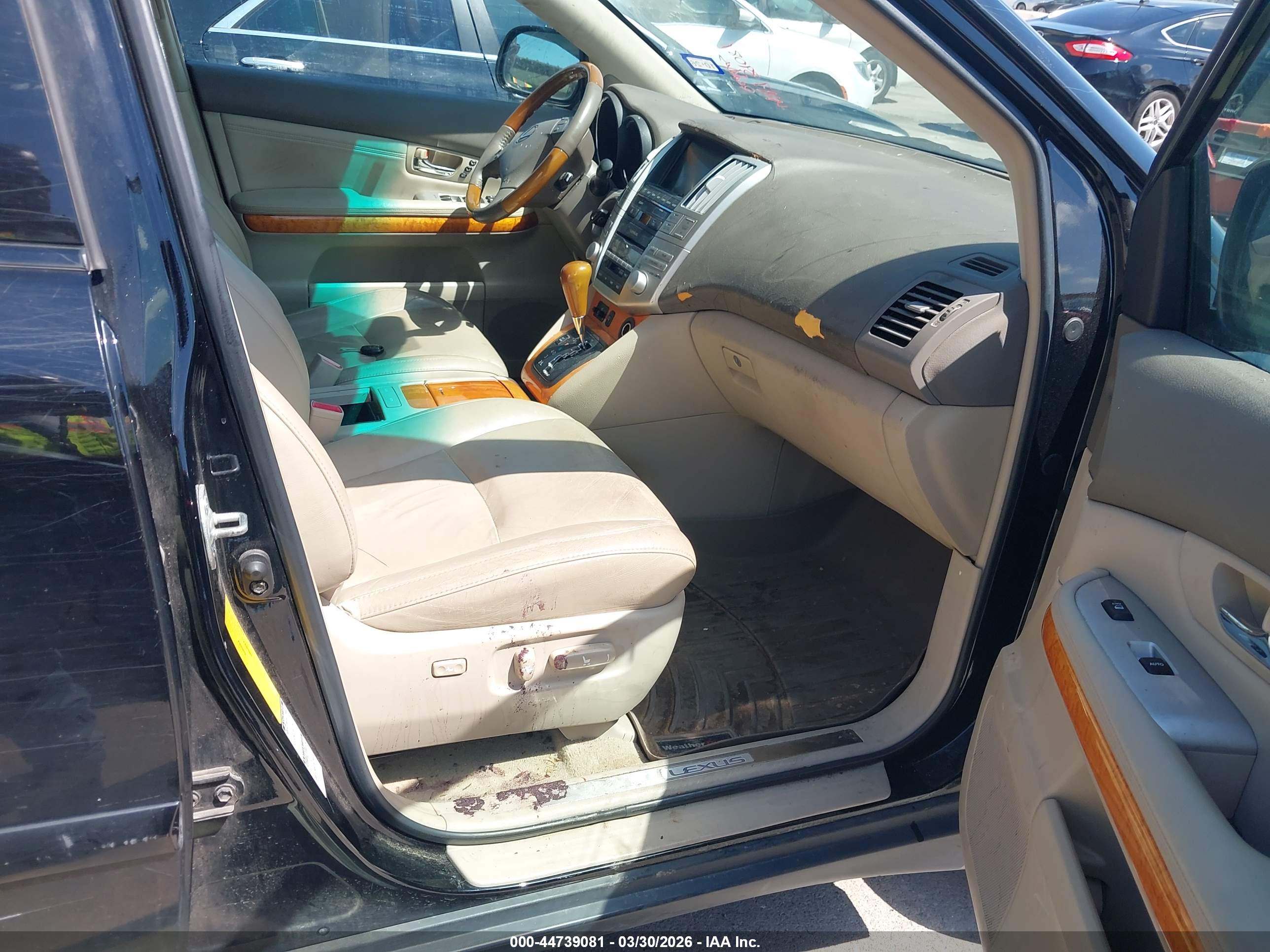 LEXUS RX image 5