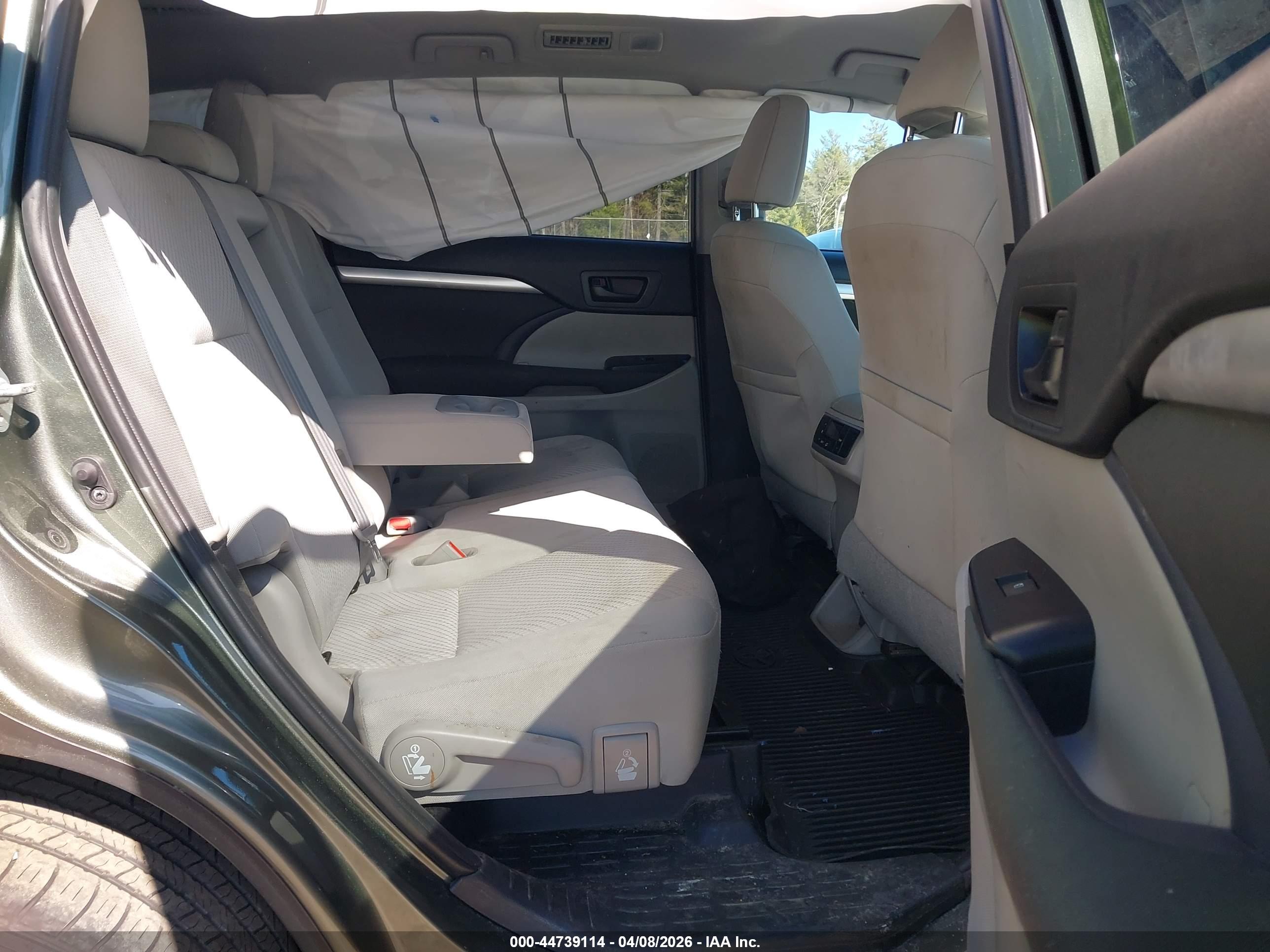 TOYOTA HIGHLANDER image 8