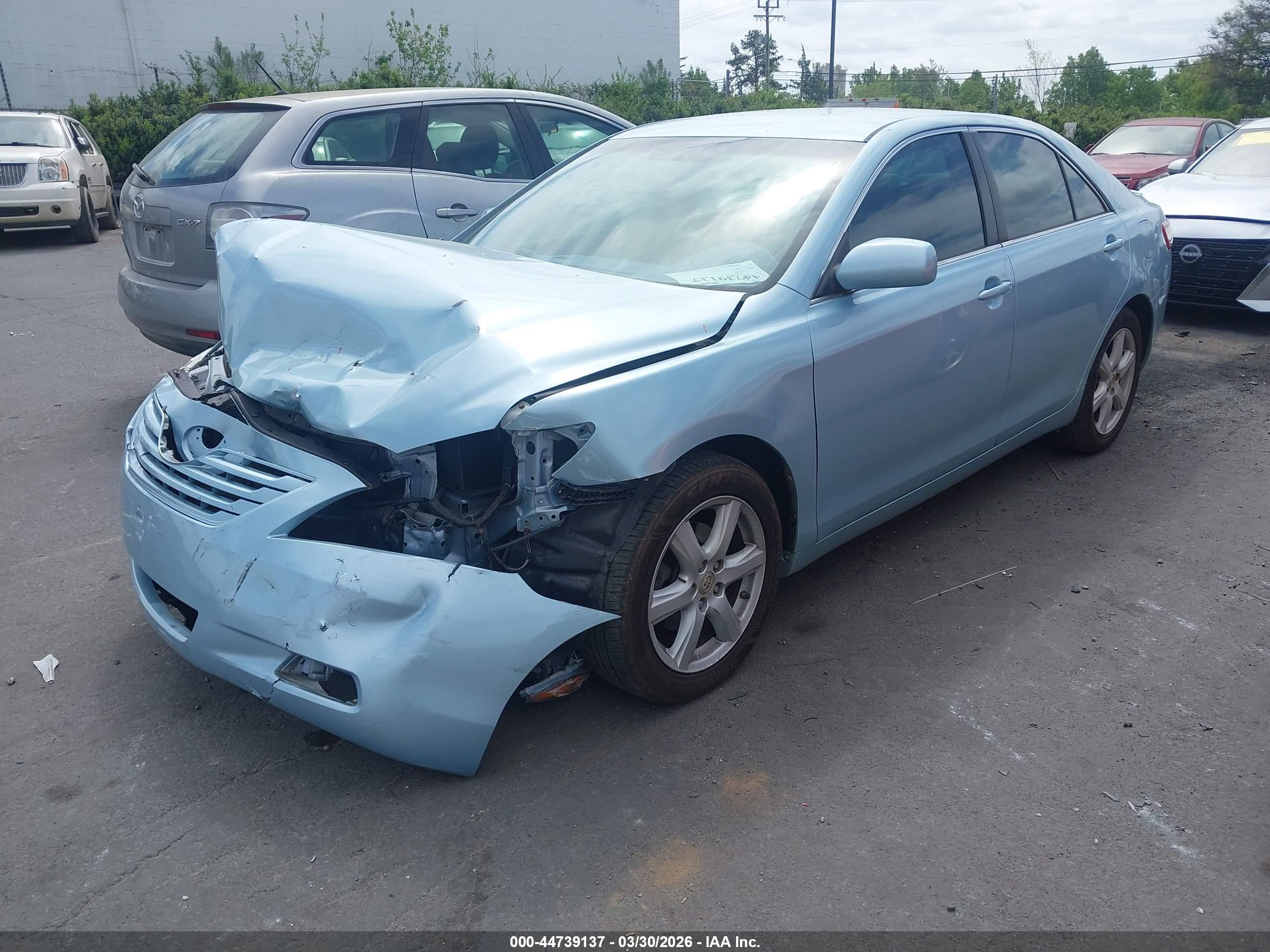 TOYOTA CAMRY image 2