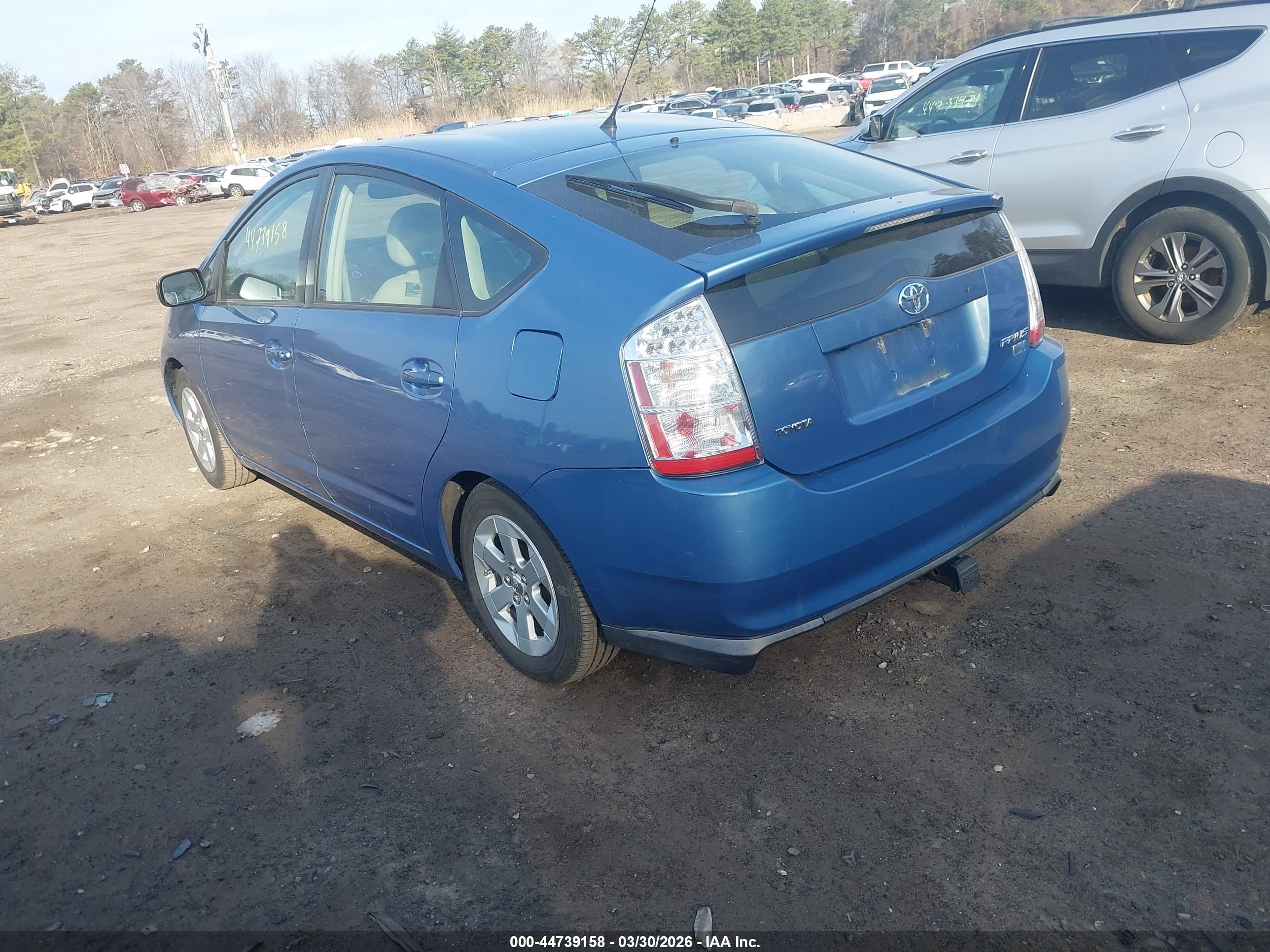 TOYOTA PRIUS image 3