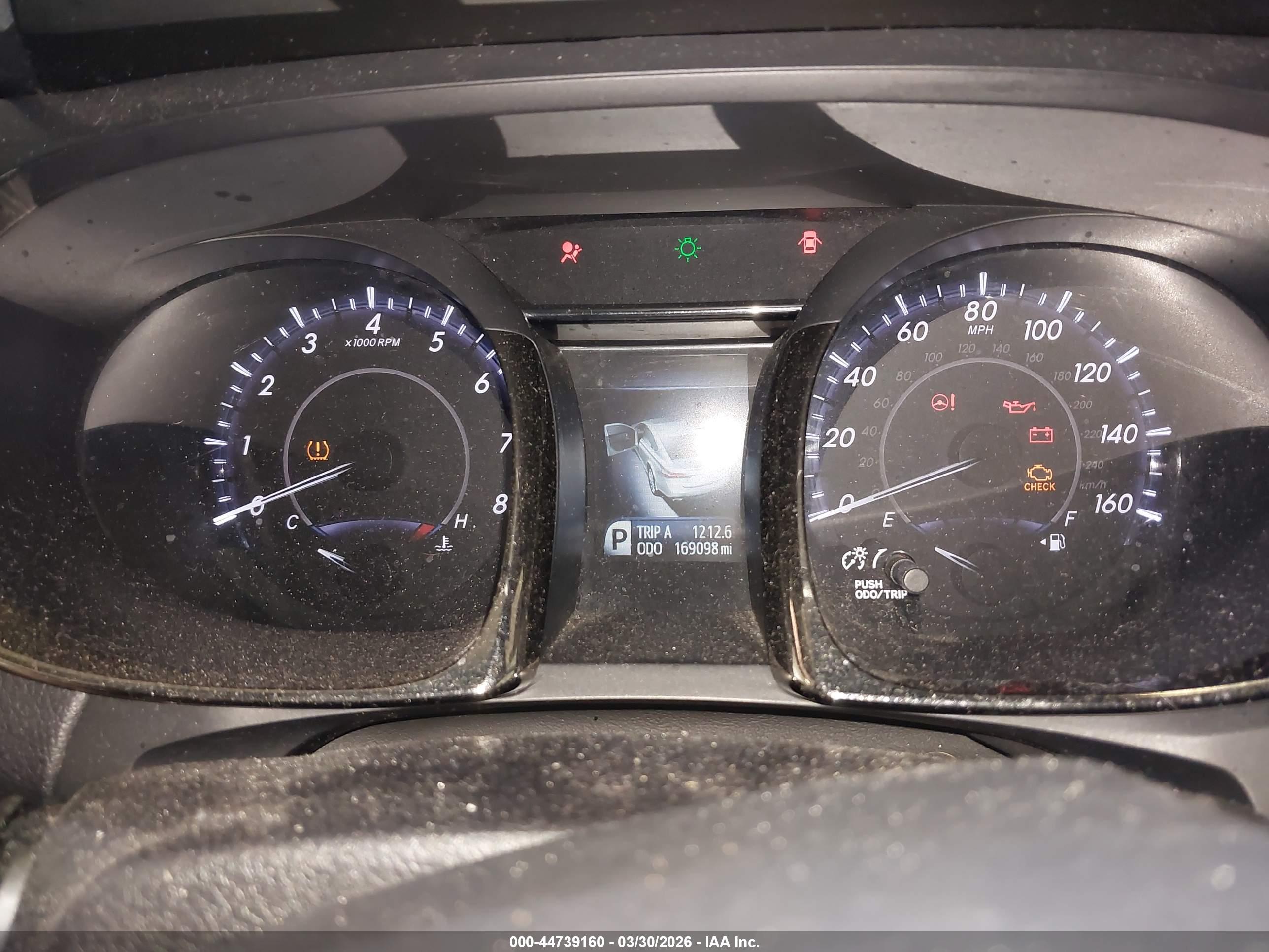 TOYOTA AVALON image 7