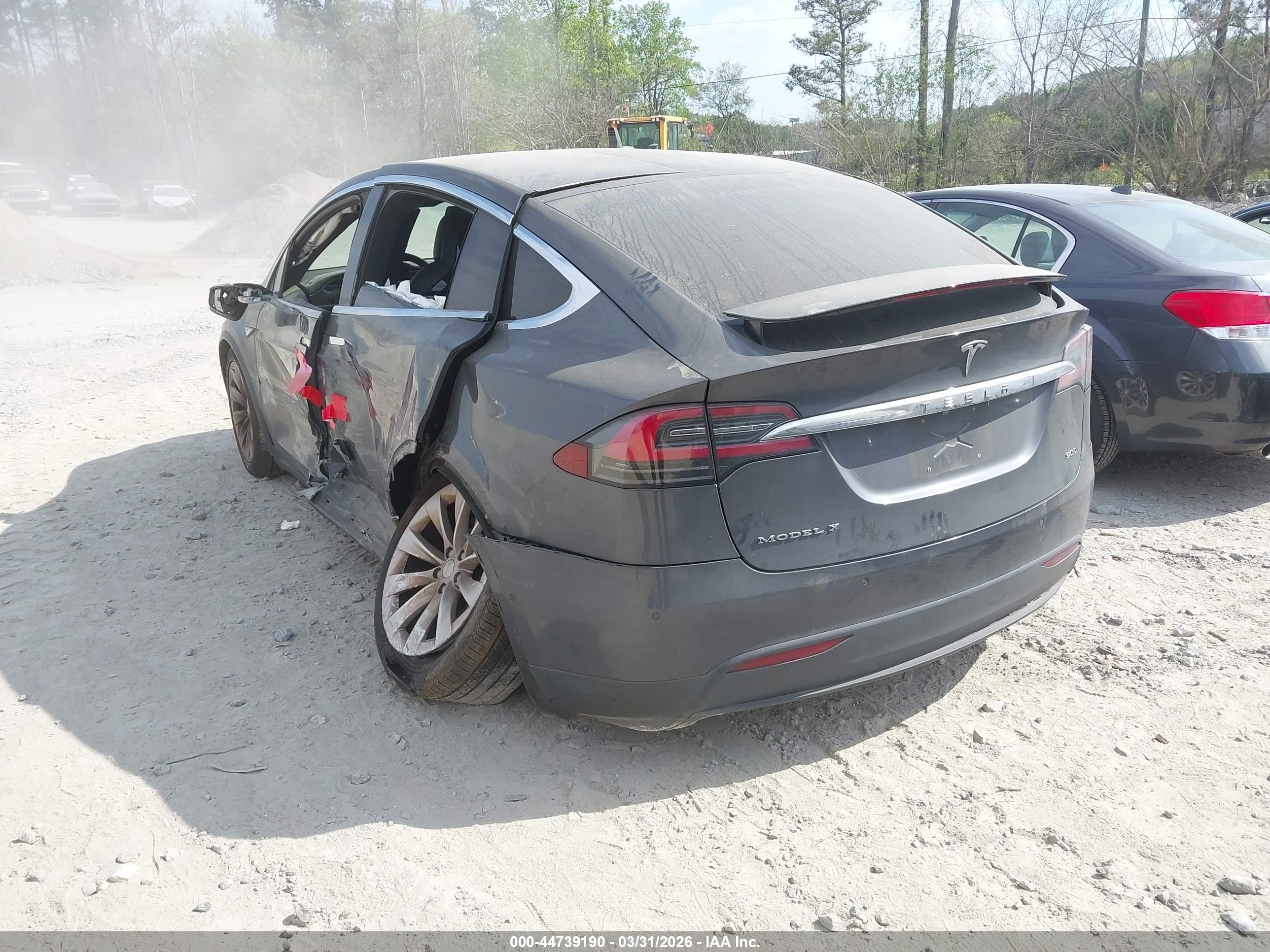 TESLA MODEL image 3