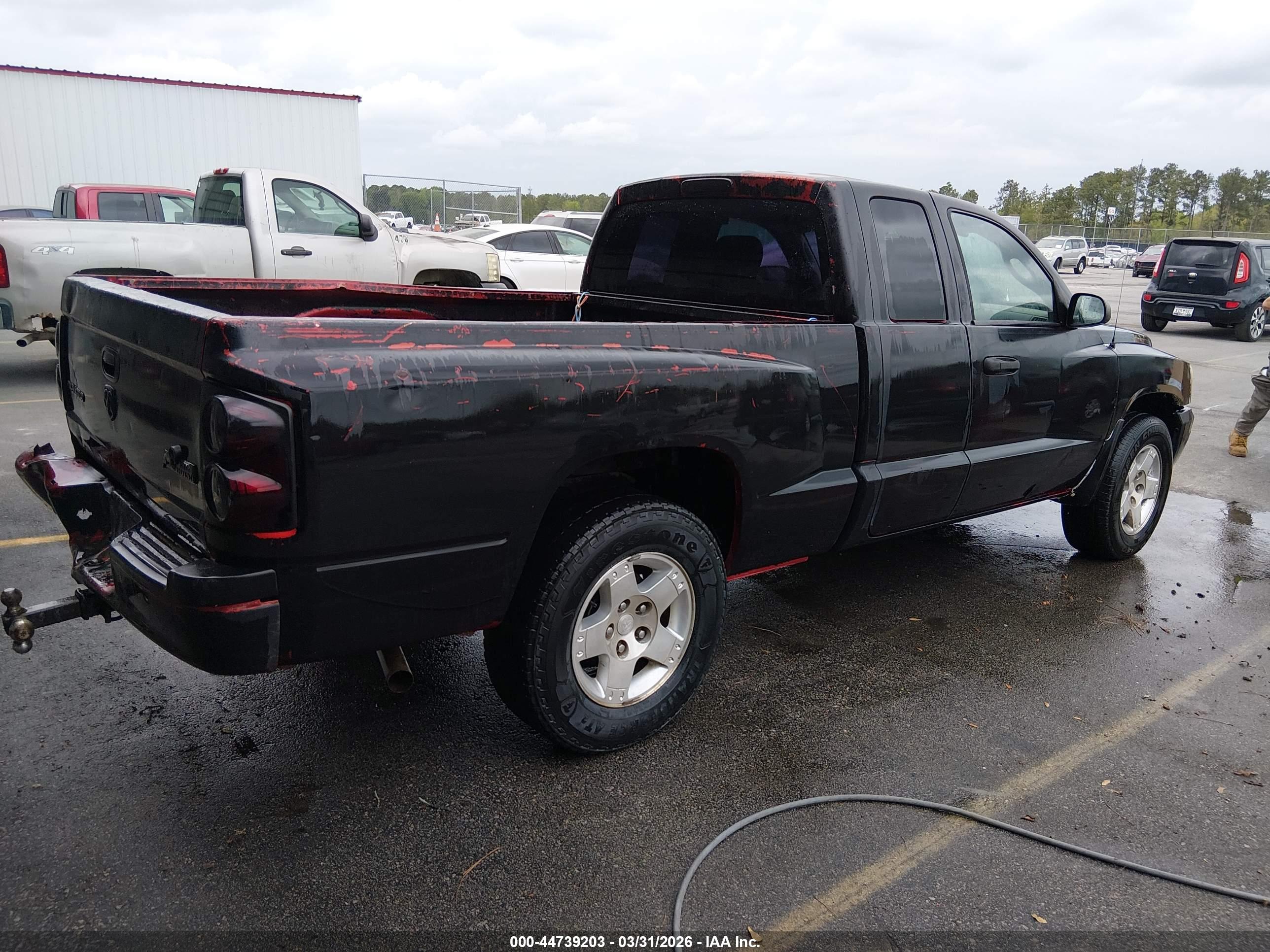 DODGE DAKOTA image 4