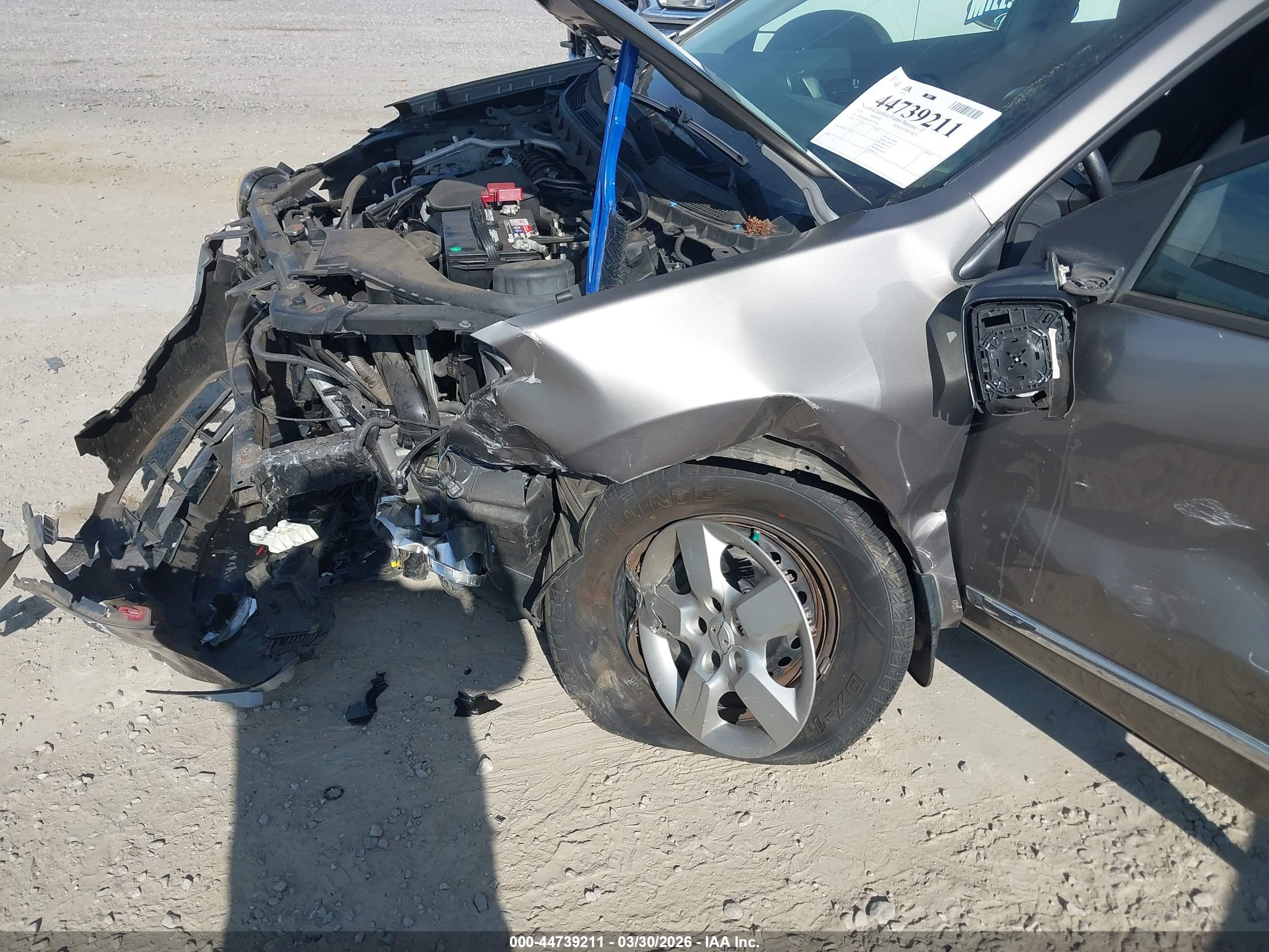 NISSAN ROGUE image 6