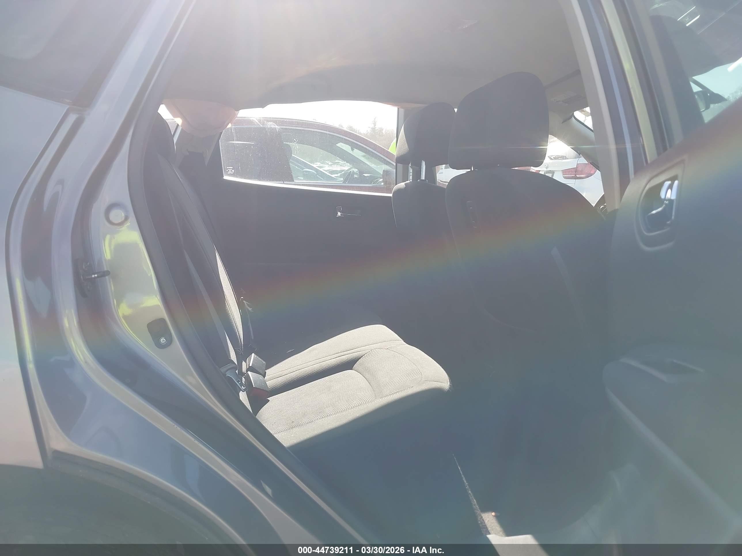 NISSAN ROGUE image 8