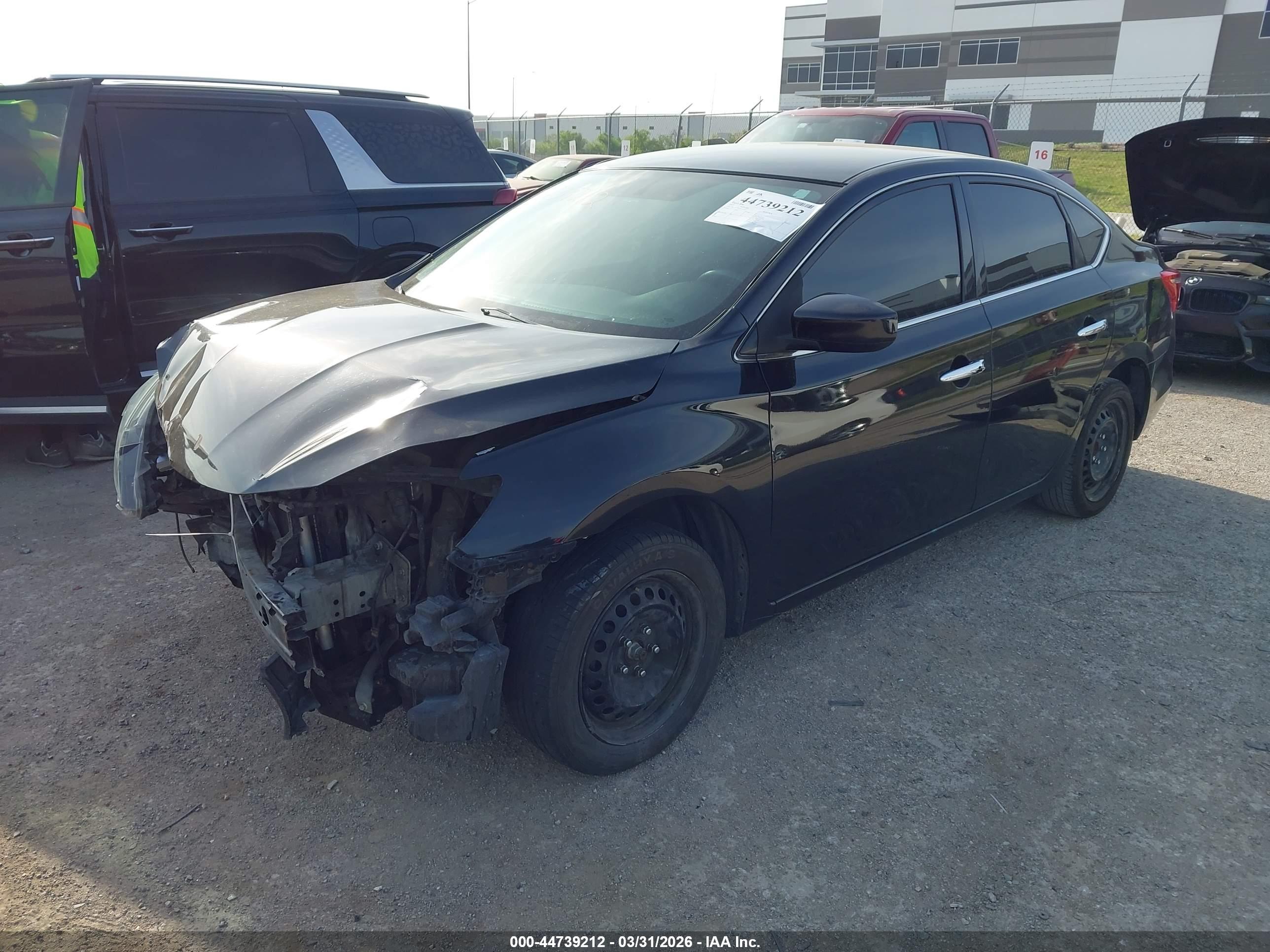 NISSAN SENTRA image 2