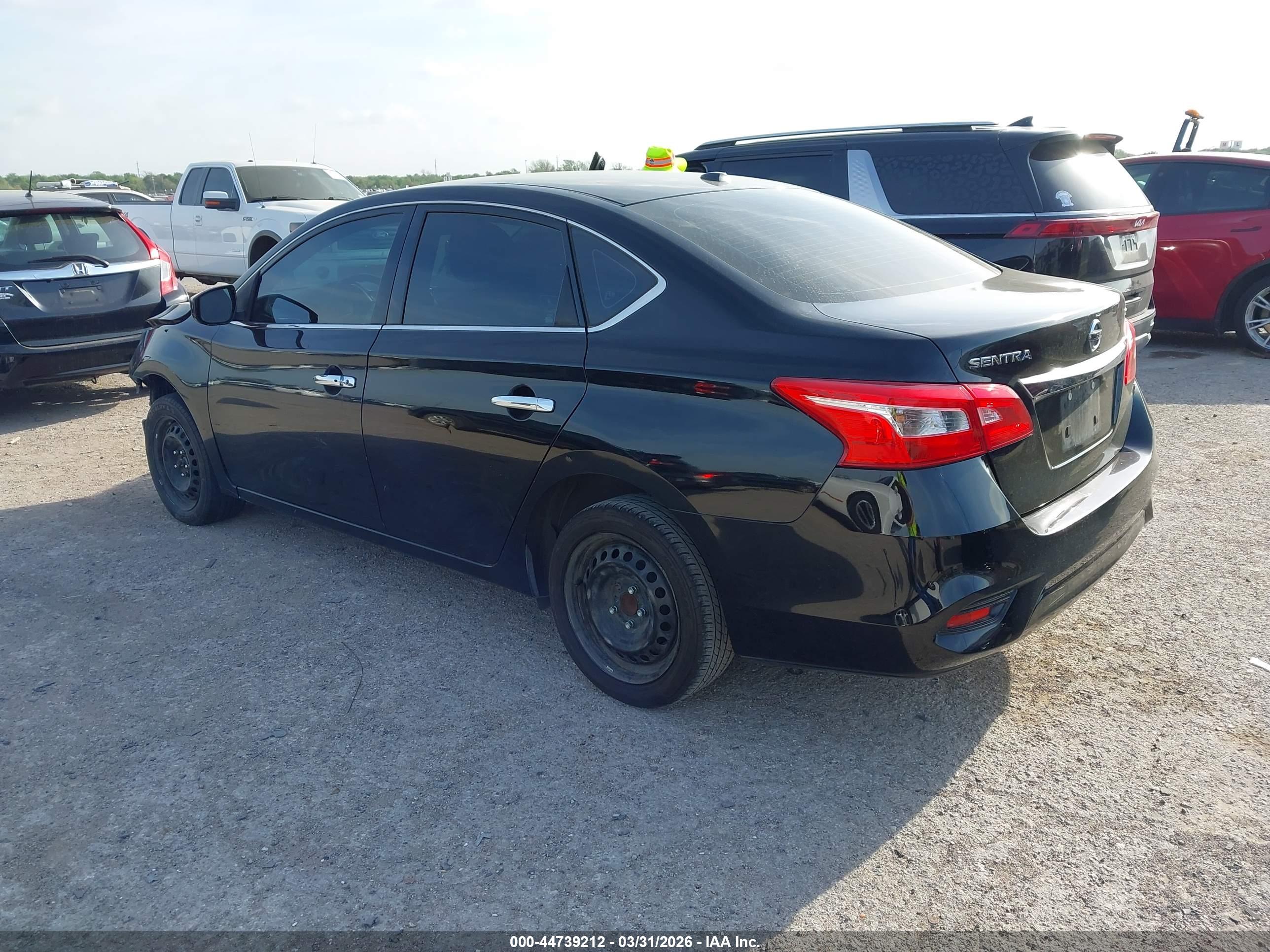 NISSAN SENTRA image 3