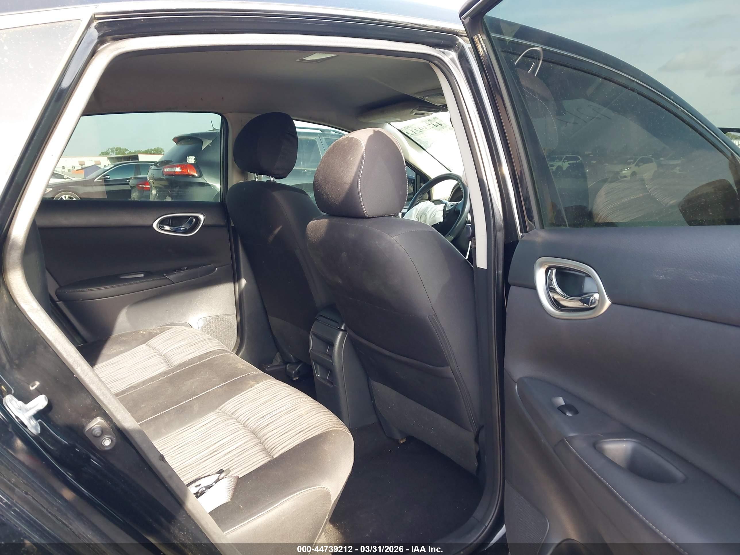 NISSAN SENTRA image 8