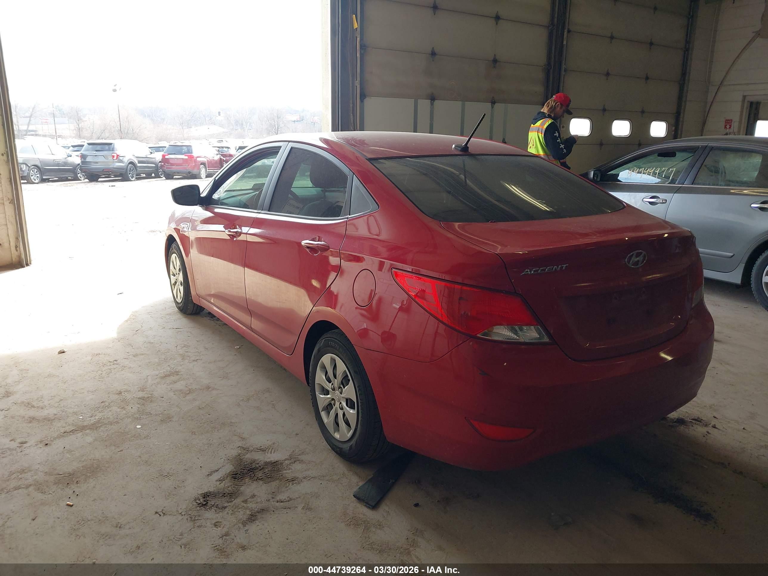 HYUNDAI ACCENT image 3