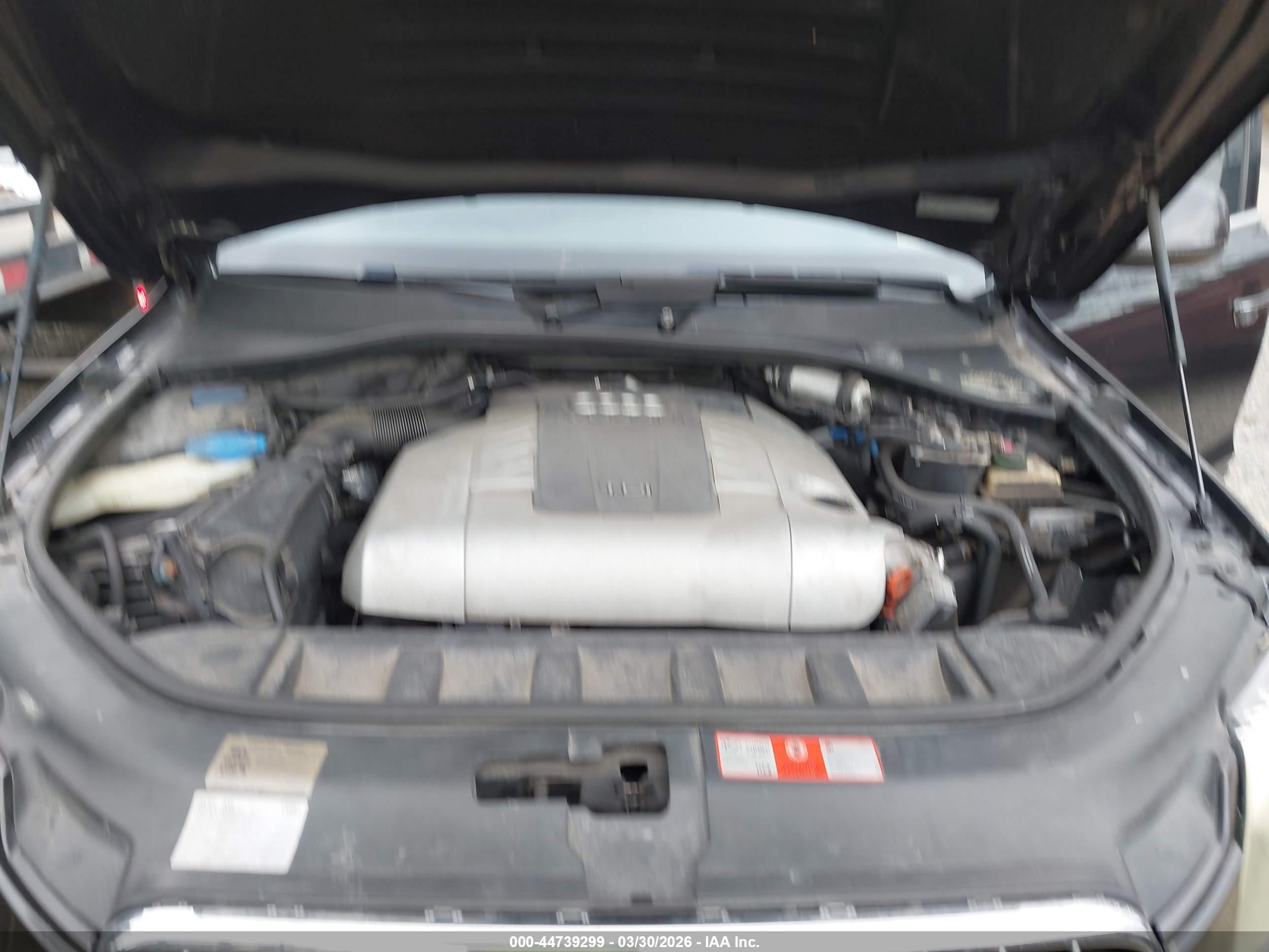 AUDI Q7 image 10