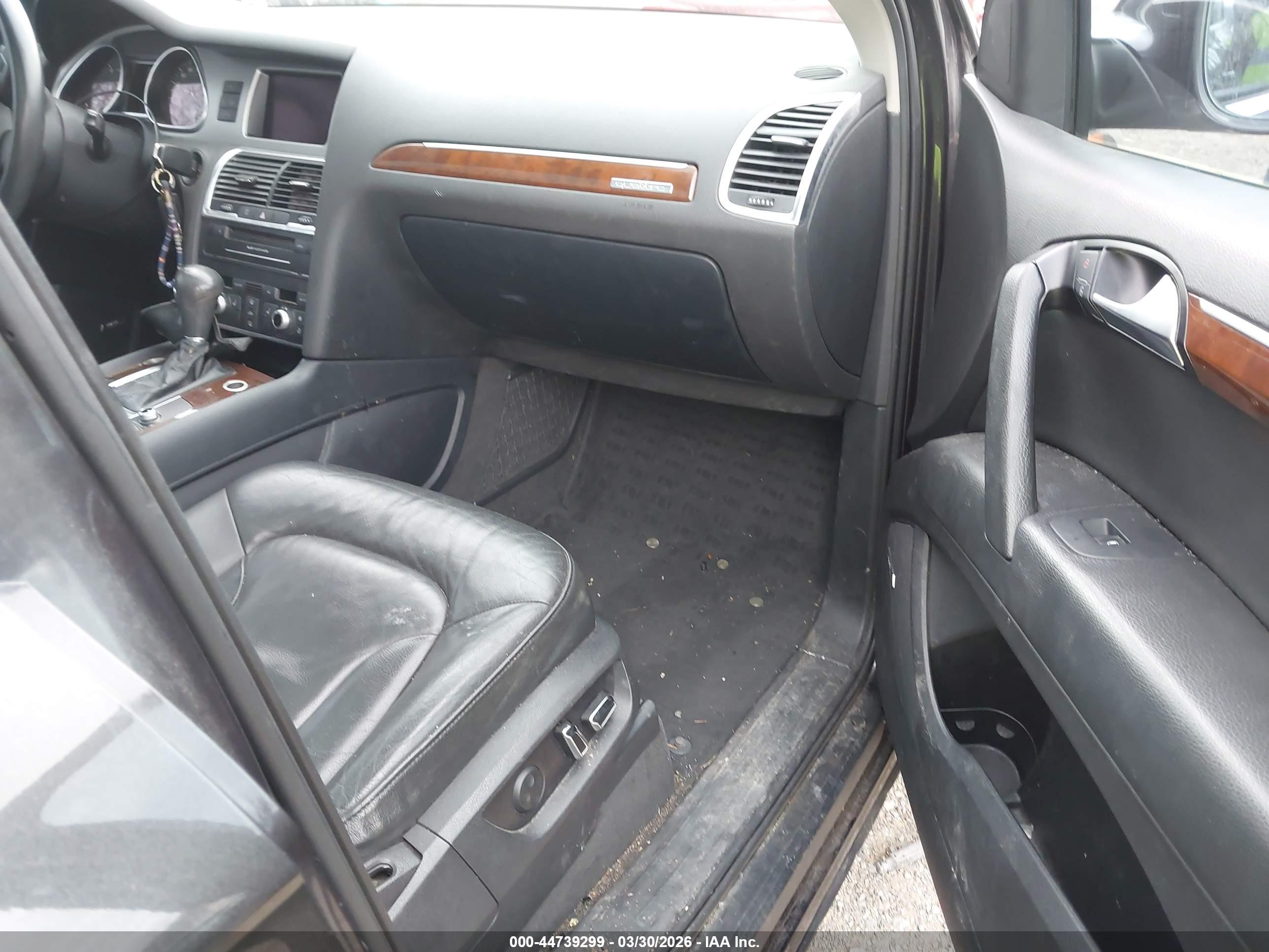 AUDI Q7 image 5