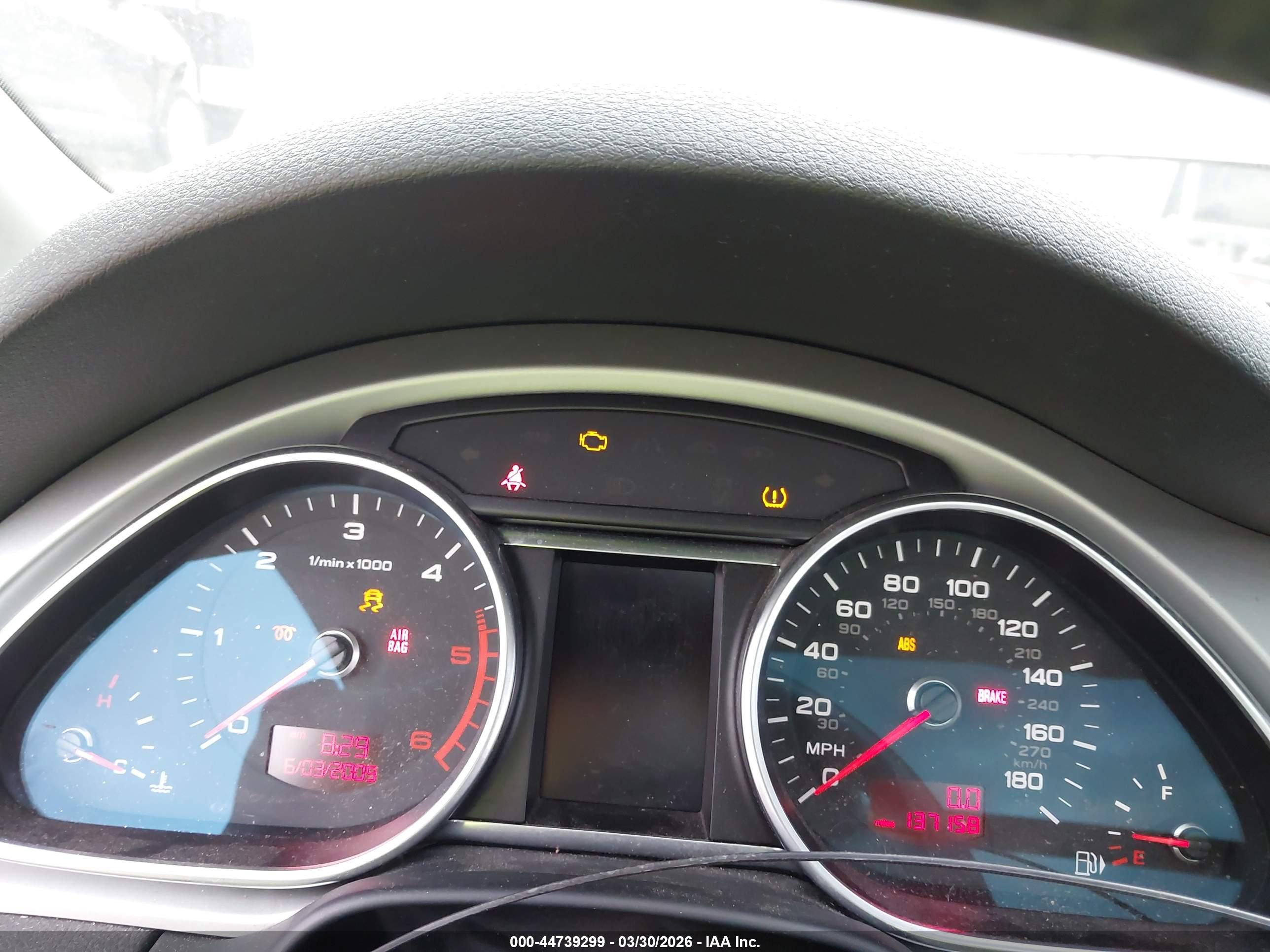AUDI Q7 image 7