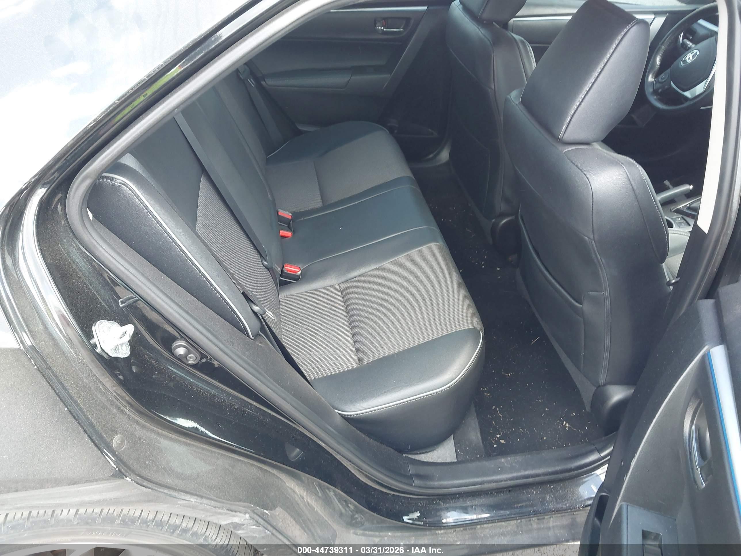 TOYOTA COROLLA image 8