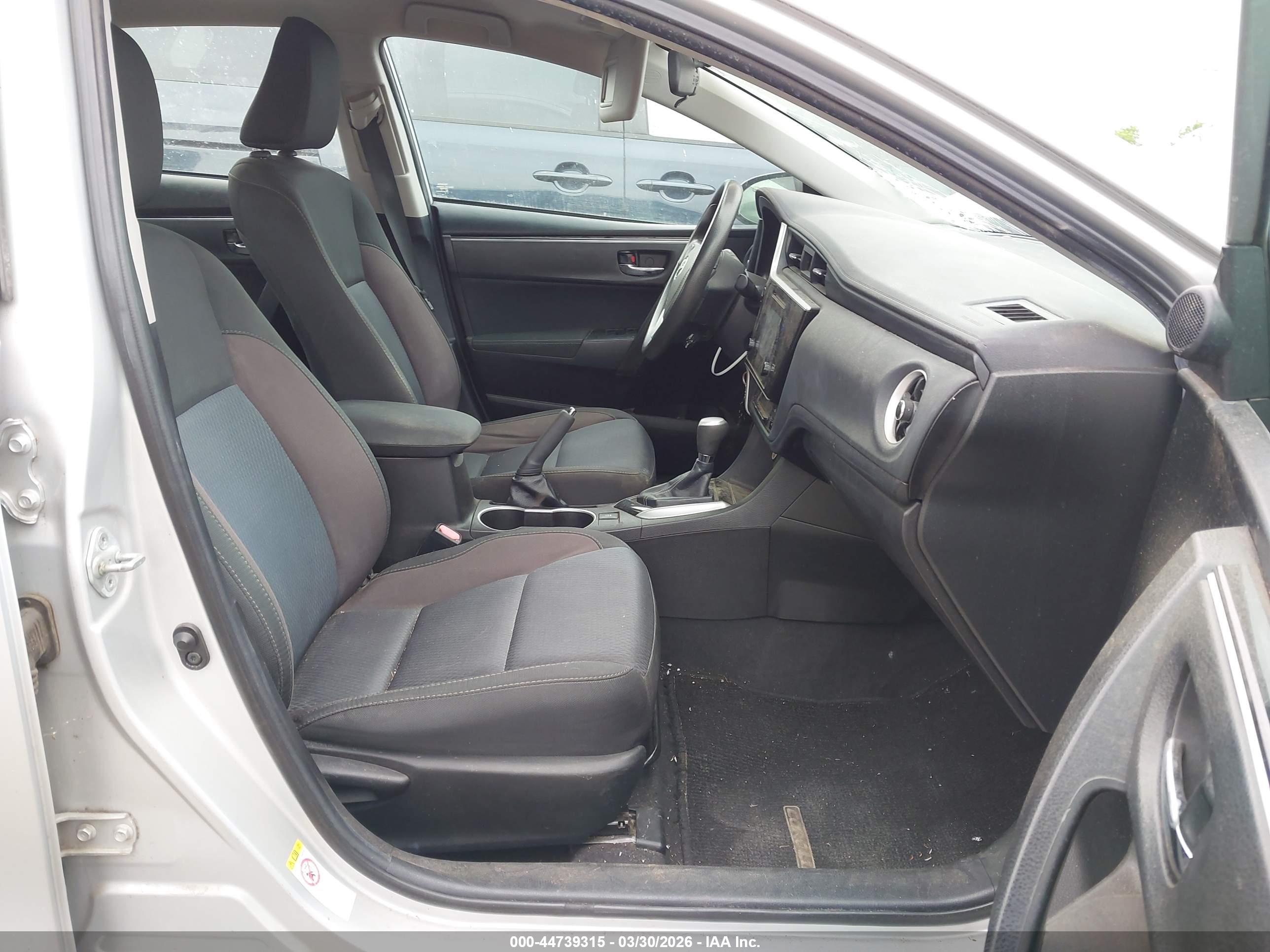 TOYOTA COROLLA image 5
