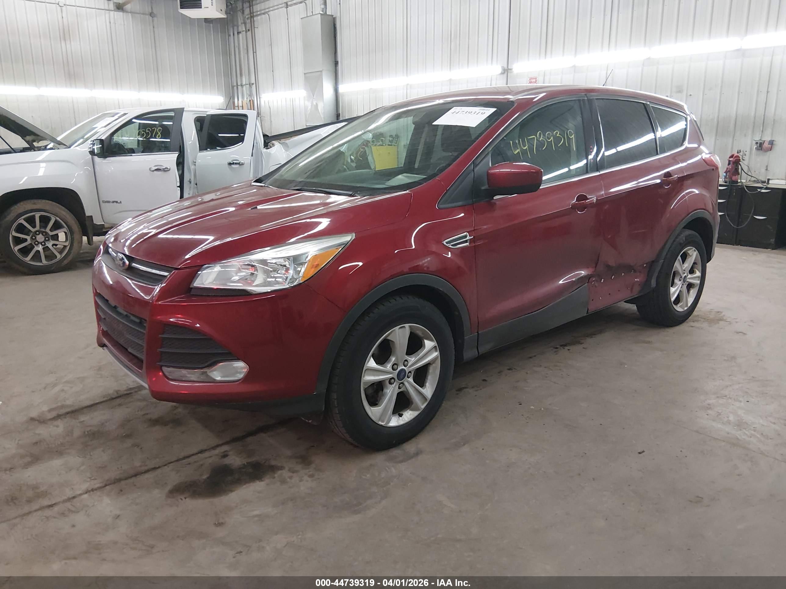 FORD ESCAPE image 2