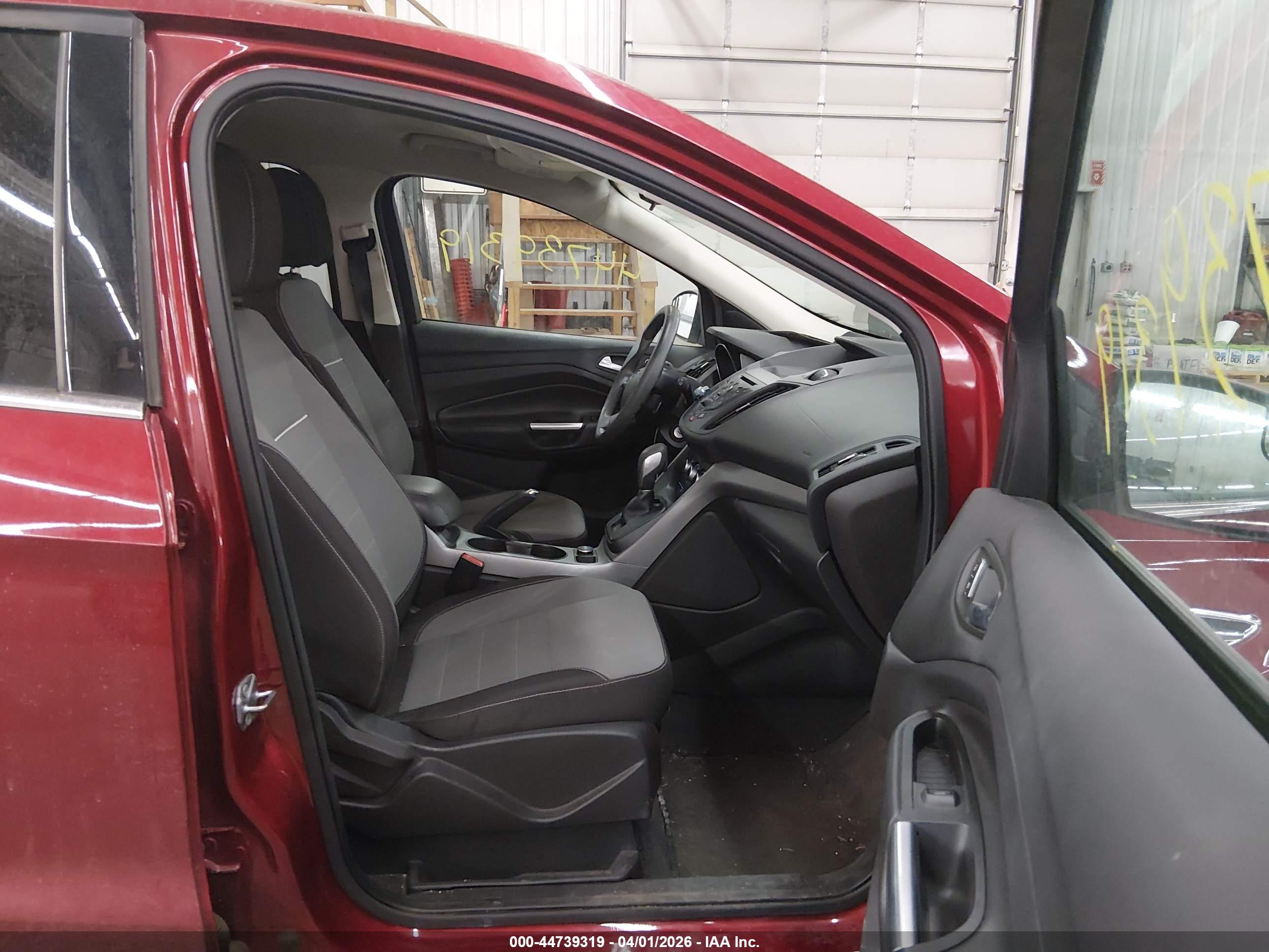 FORD ESCAPE image 5