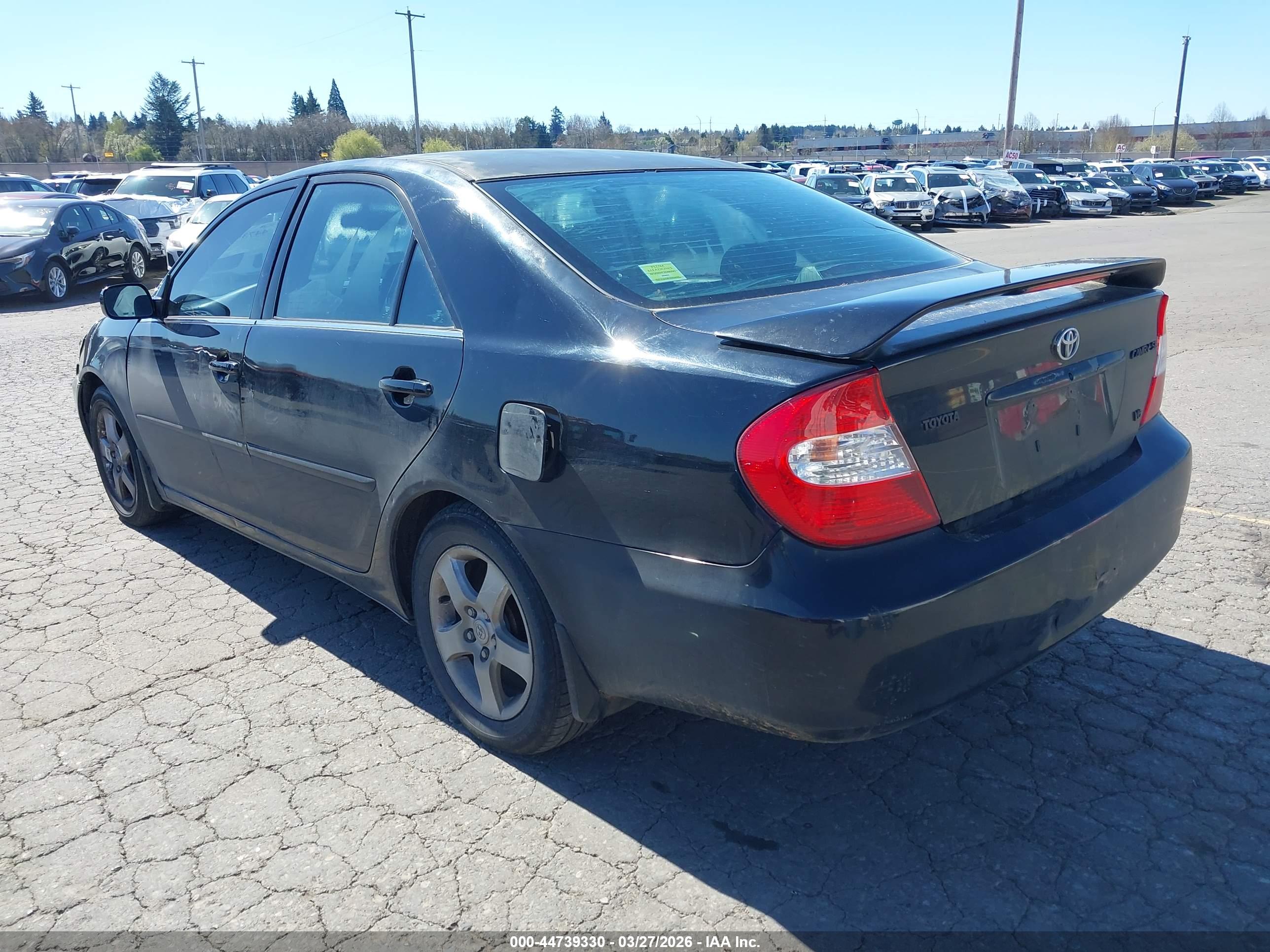TOYOTA CAMRY image 3