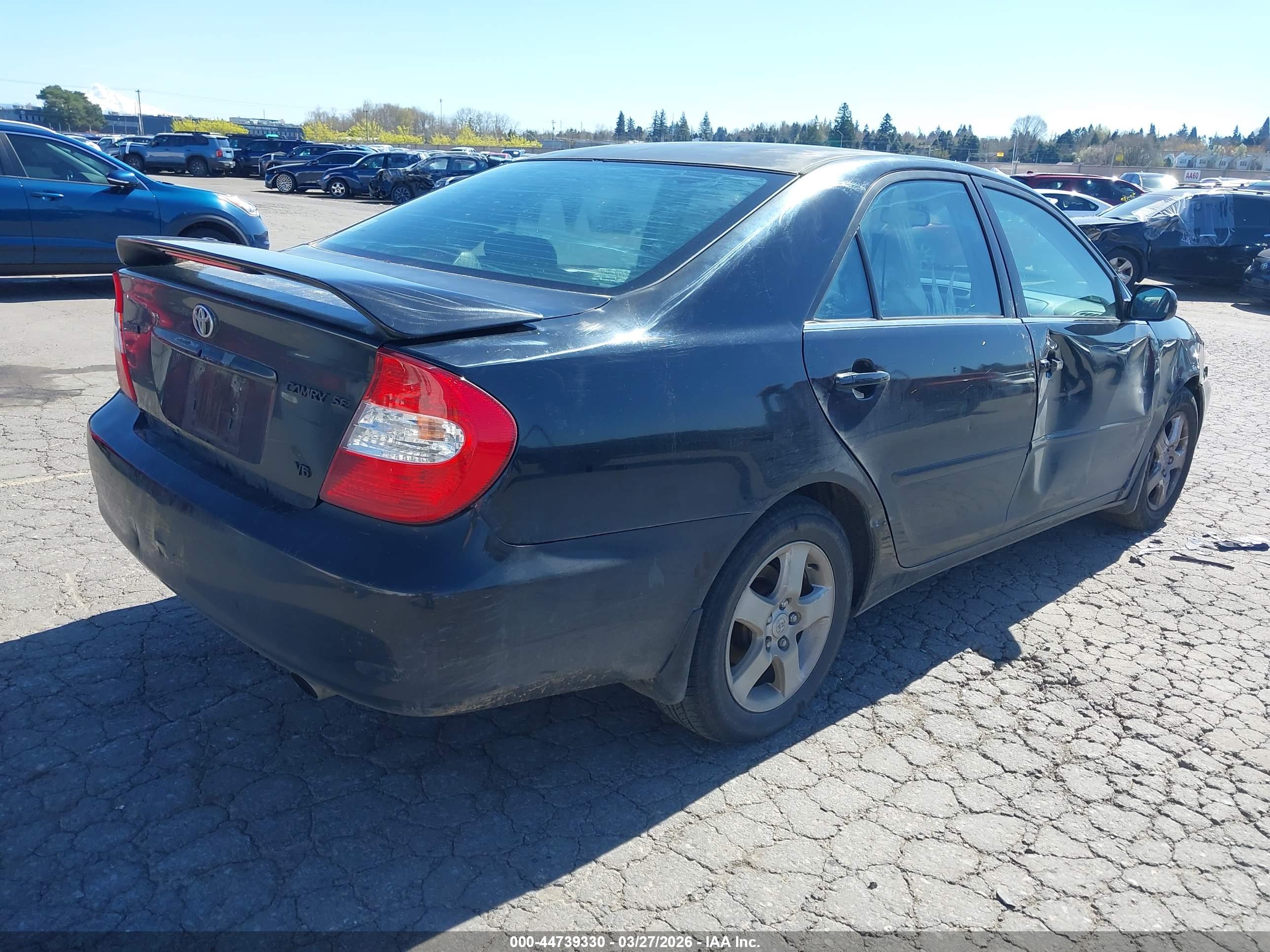 TOYOTA CAMRY image 4