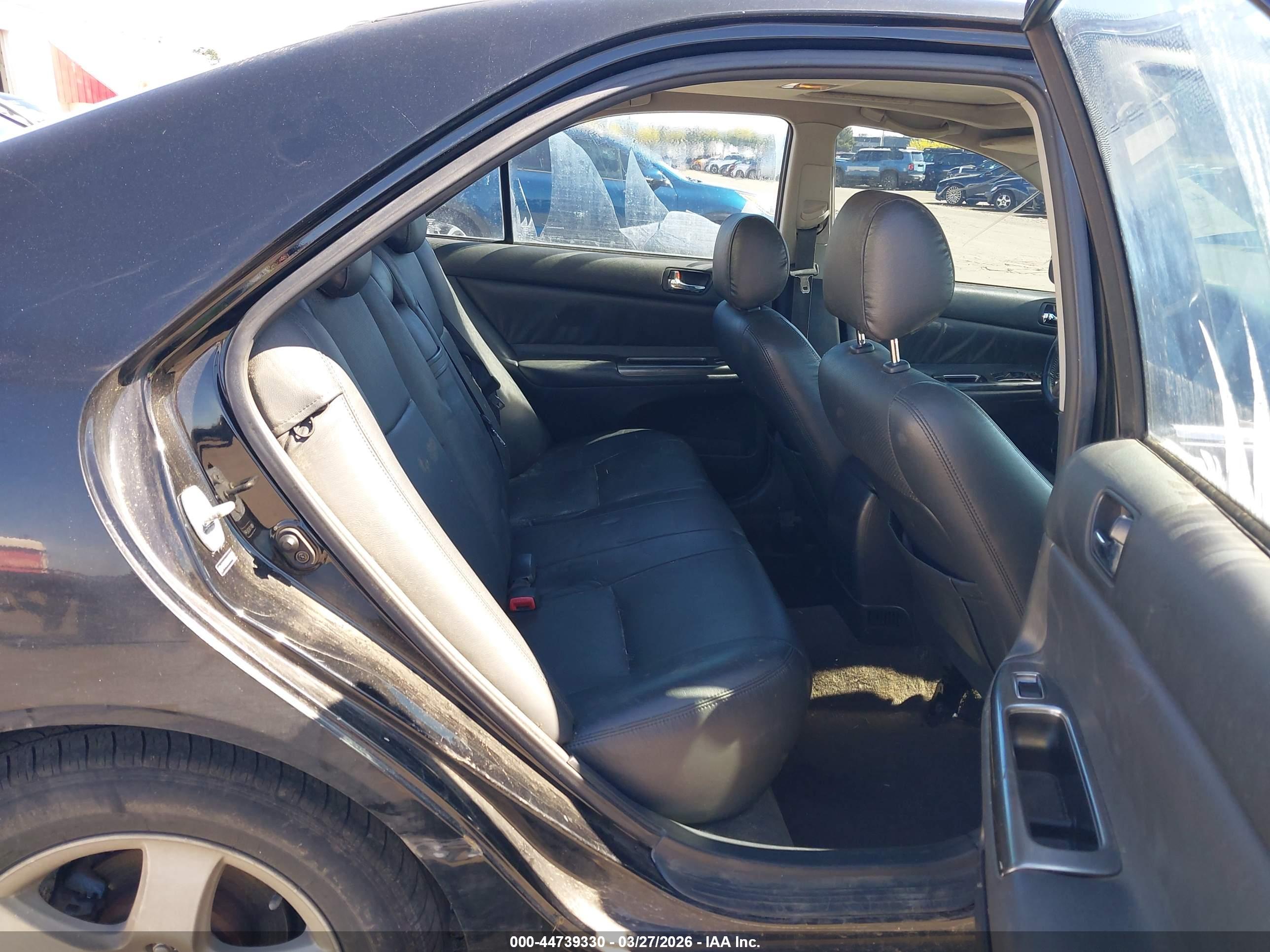 TOYOTA CAMRY image 8