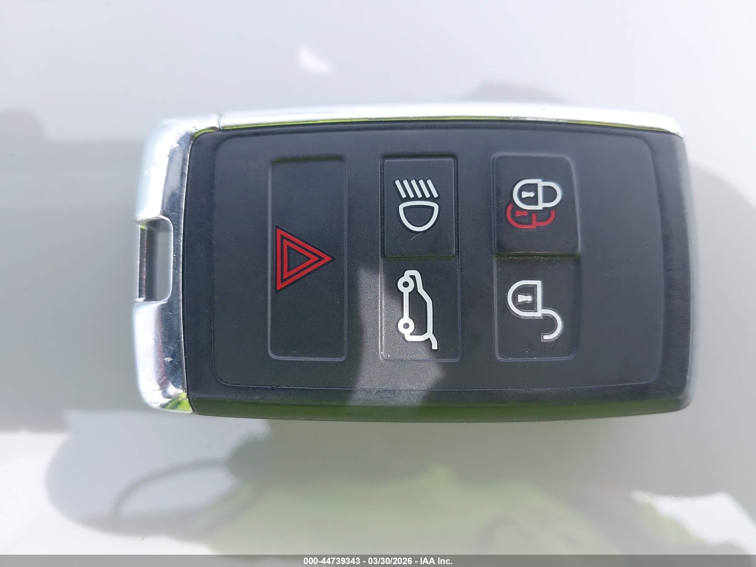 LAND ROVER image 11