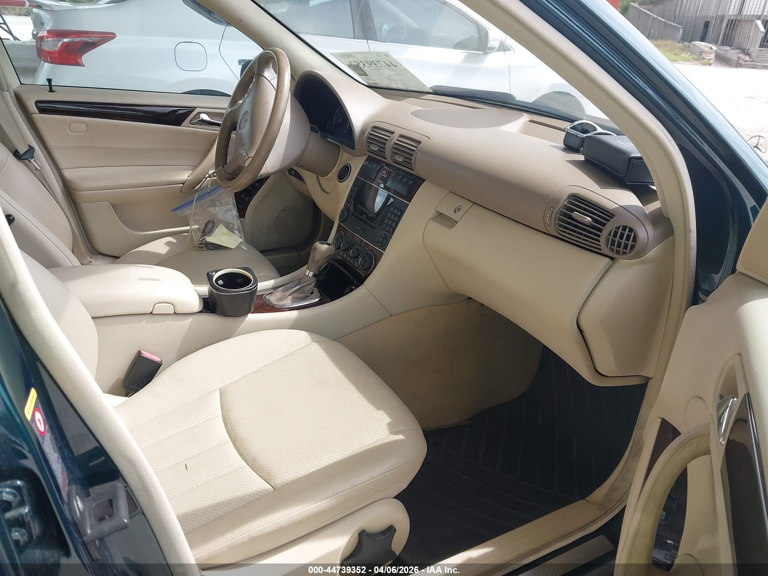 MERCEDES-BENZ C image 5